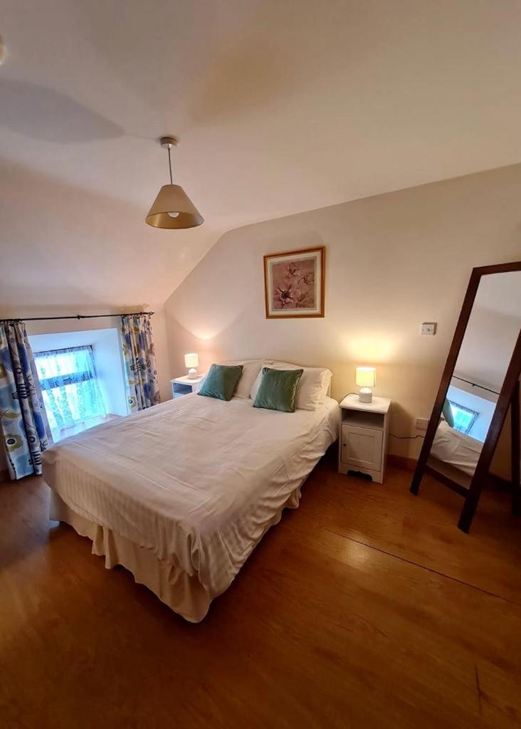 Twin Room With Private Bathroom photo 1