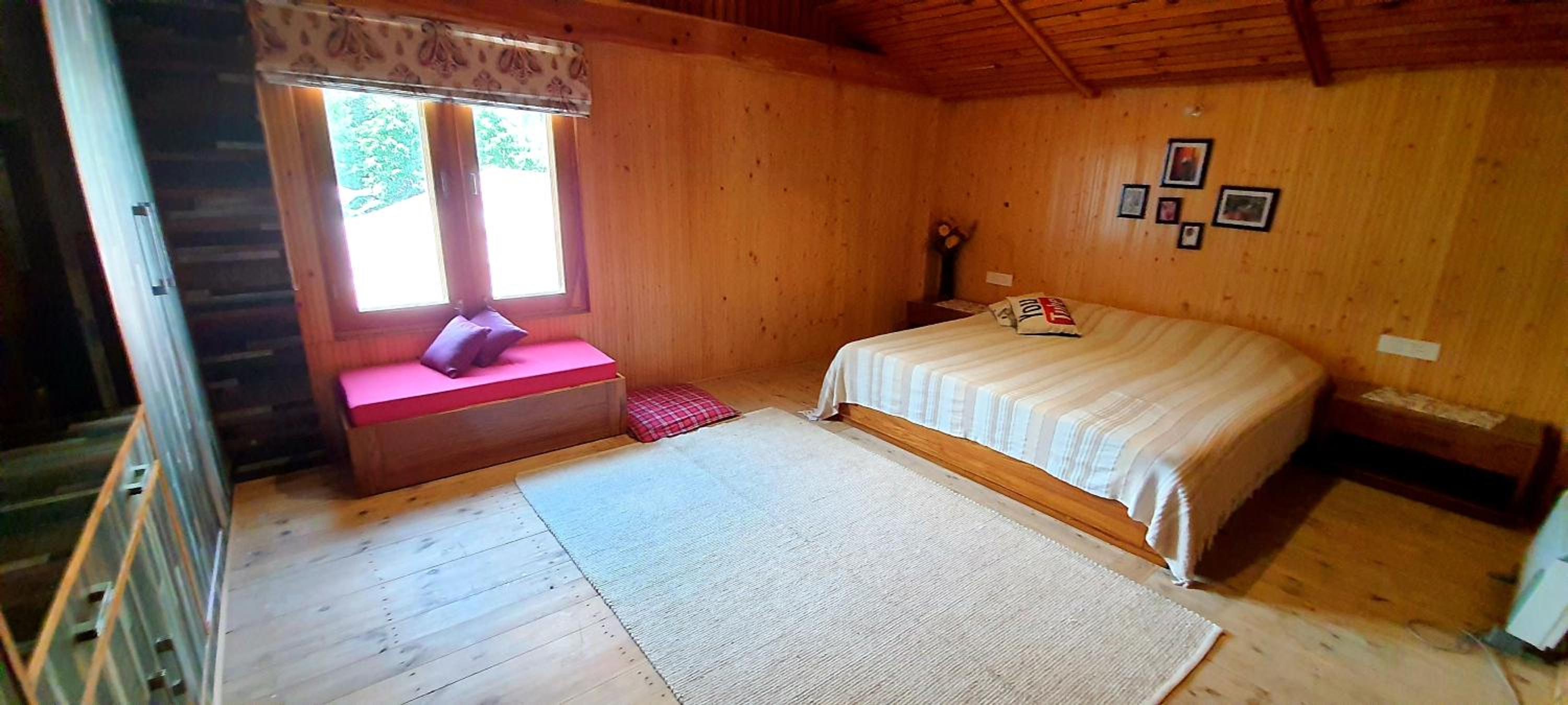 Double Room with Private Bathroom photo 3