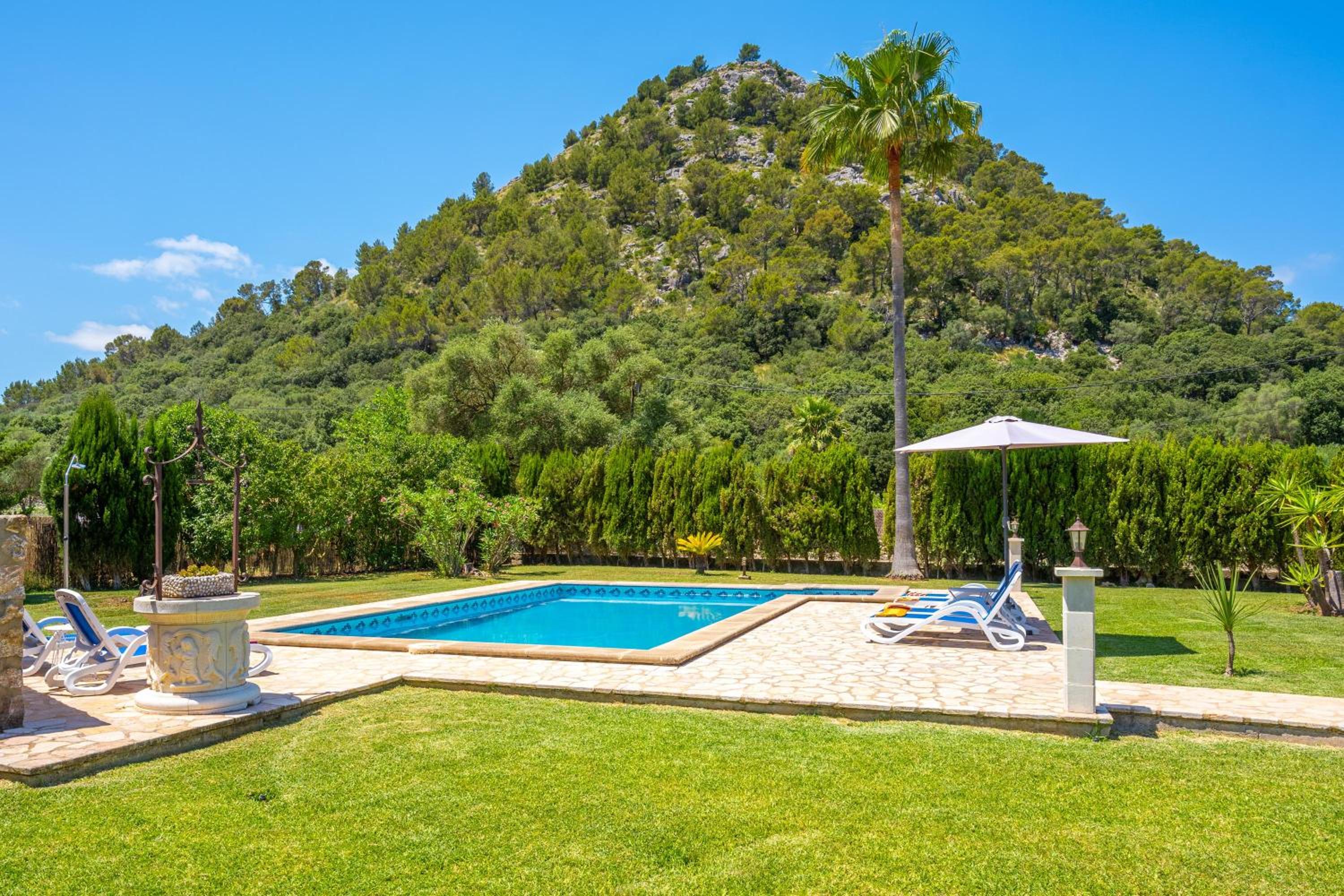 Villa with Garden View - Photo 17