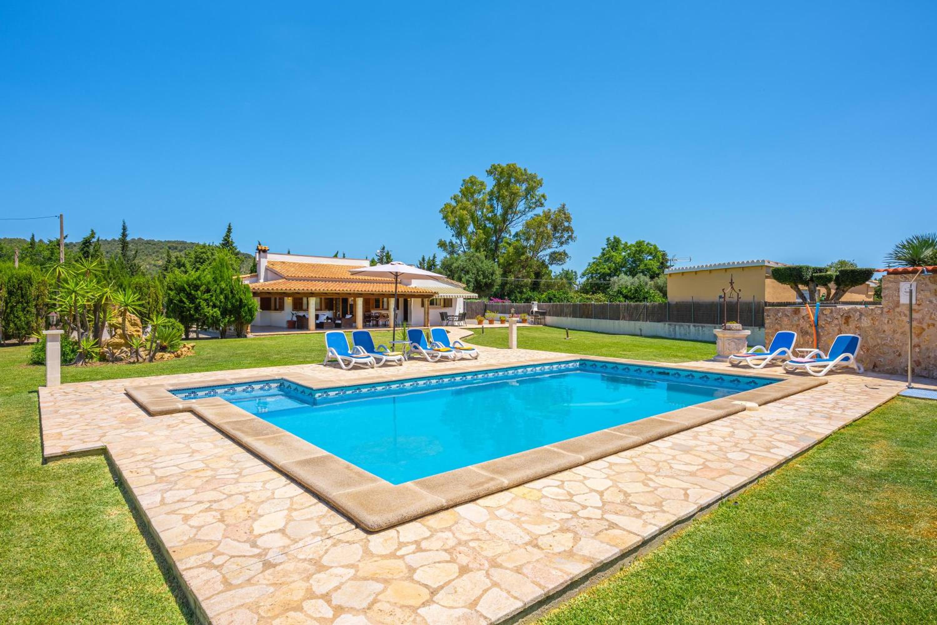Villa with Garden View - Photo 25