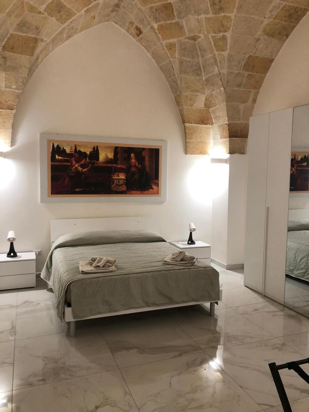 Double Room with Private Bathroom - Photo 1