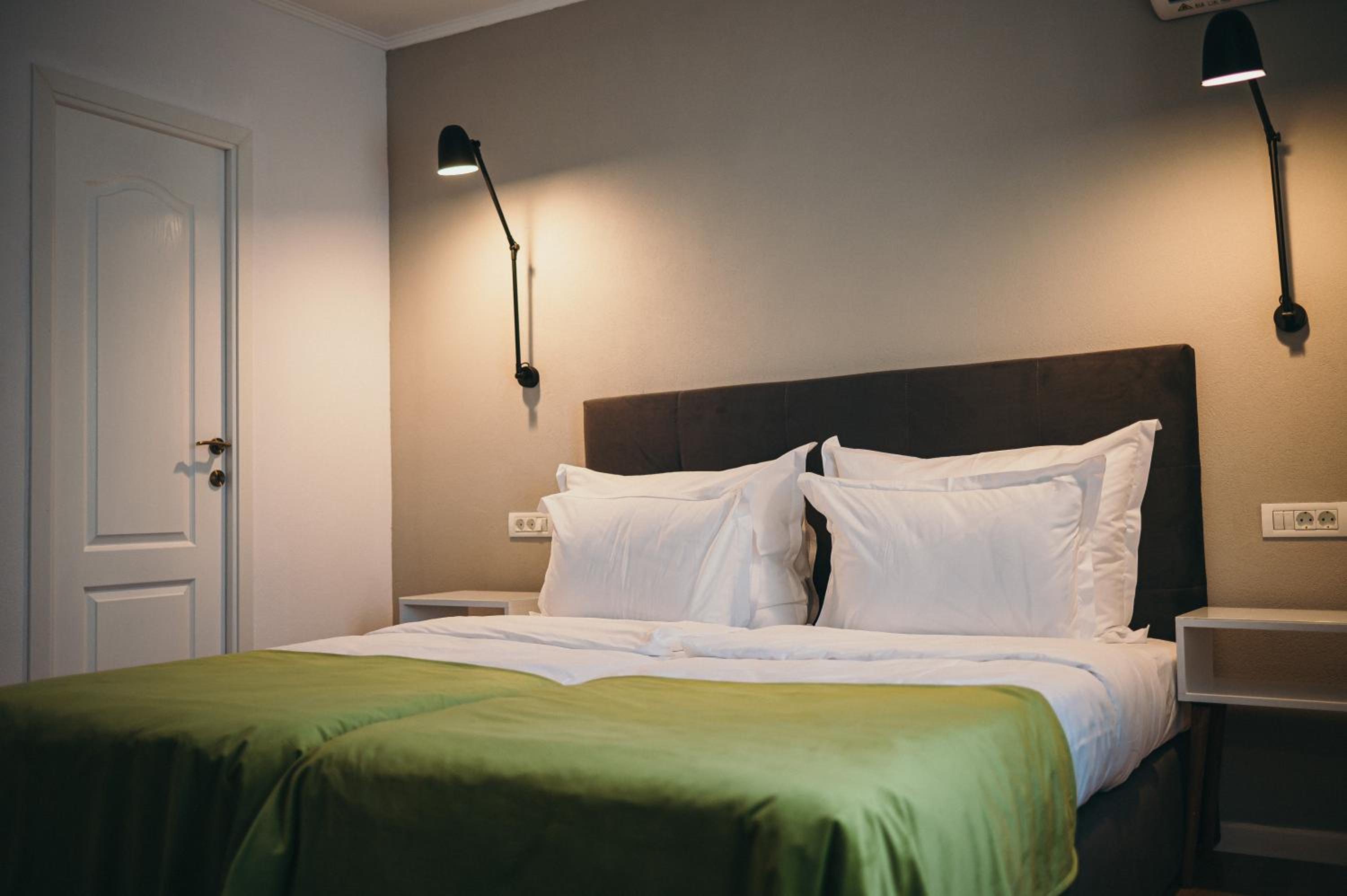 Superior Double or Twin Room - Photo 13
