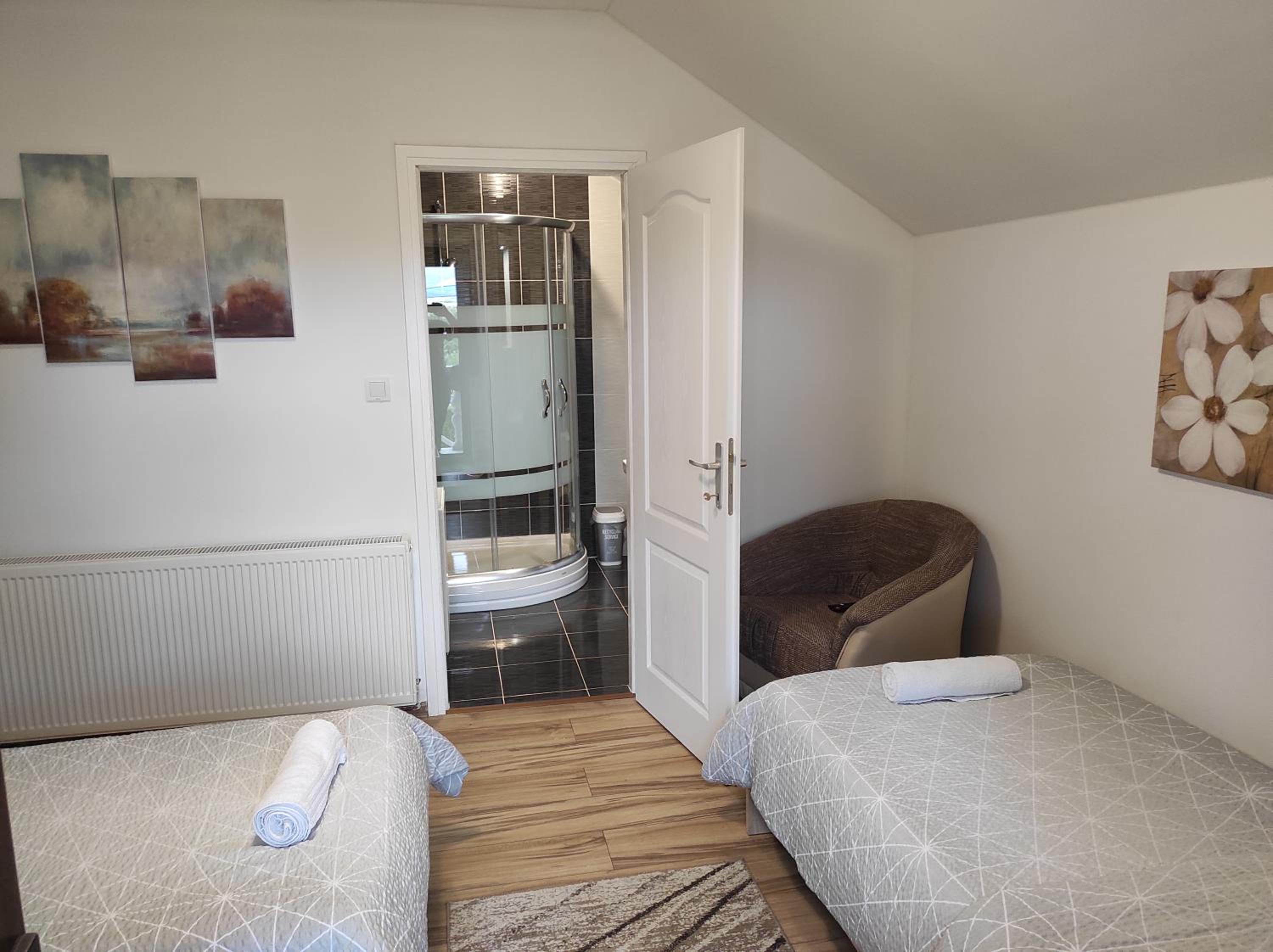 Two-Bedroom Apartment - Photo 4