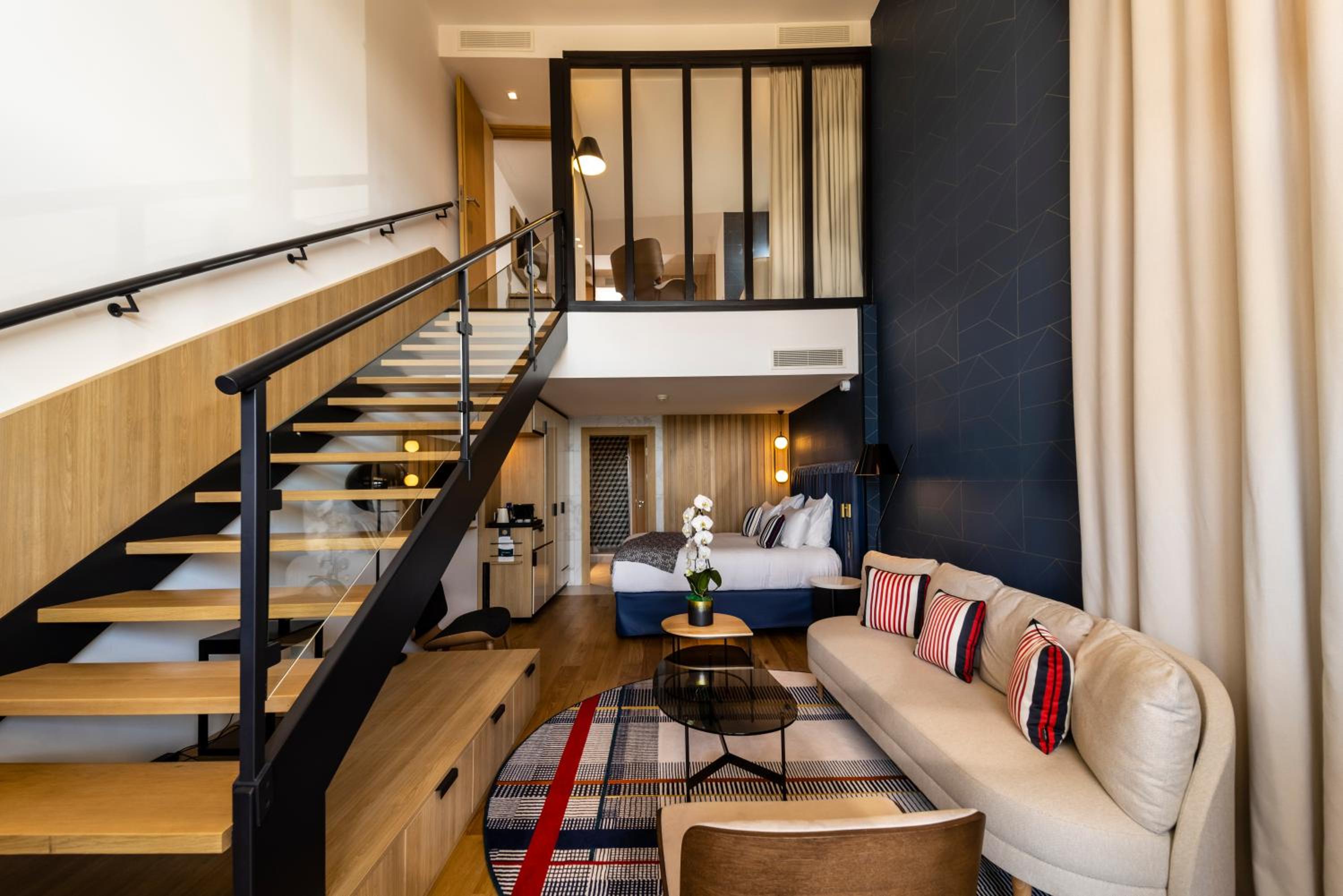 Duplex Suite - Photo 5