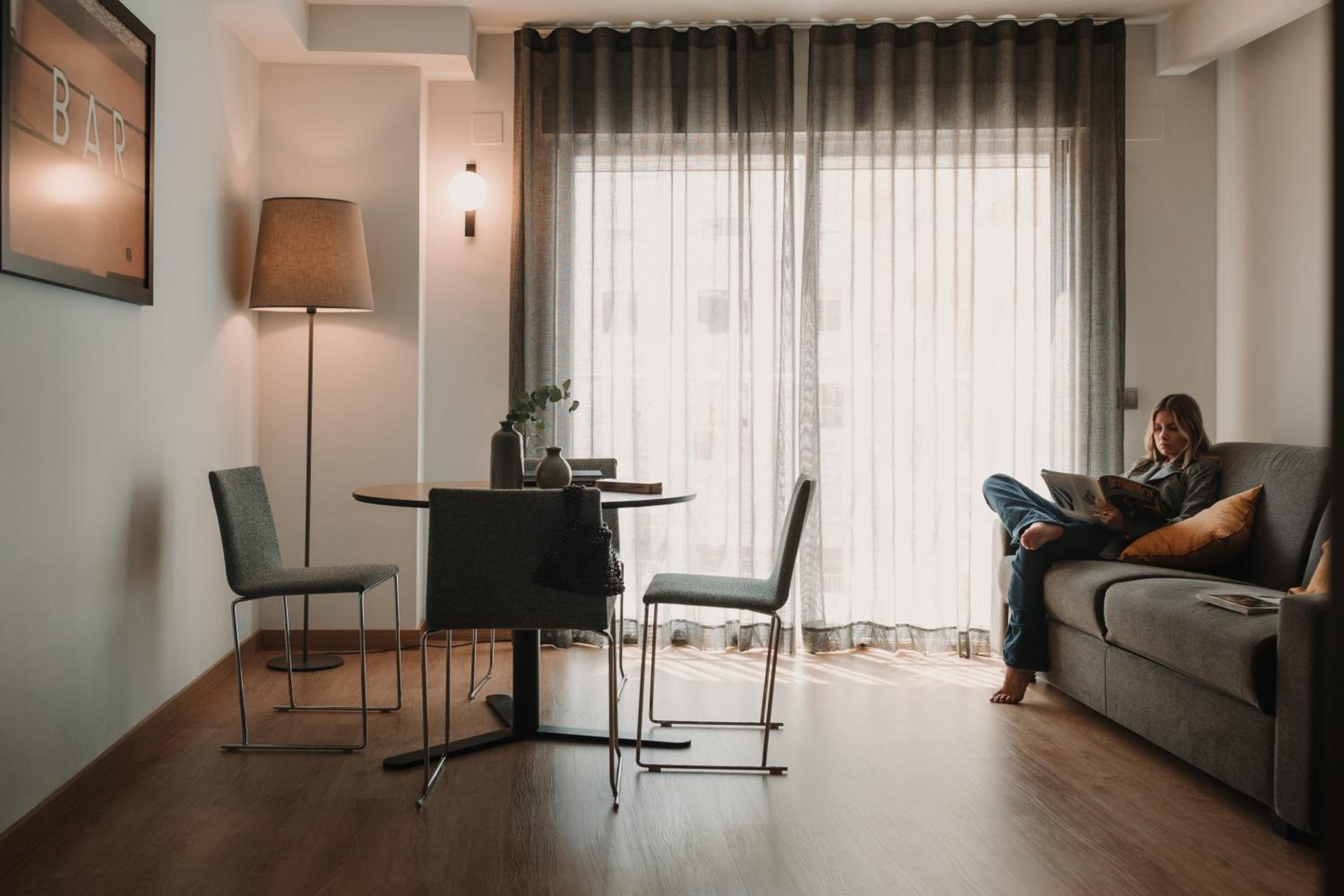 Loft Apartment with Balcony (2 Adults + 1 Child) - Photo 30