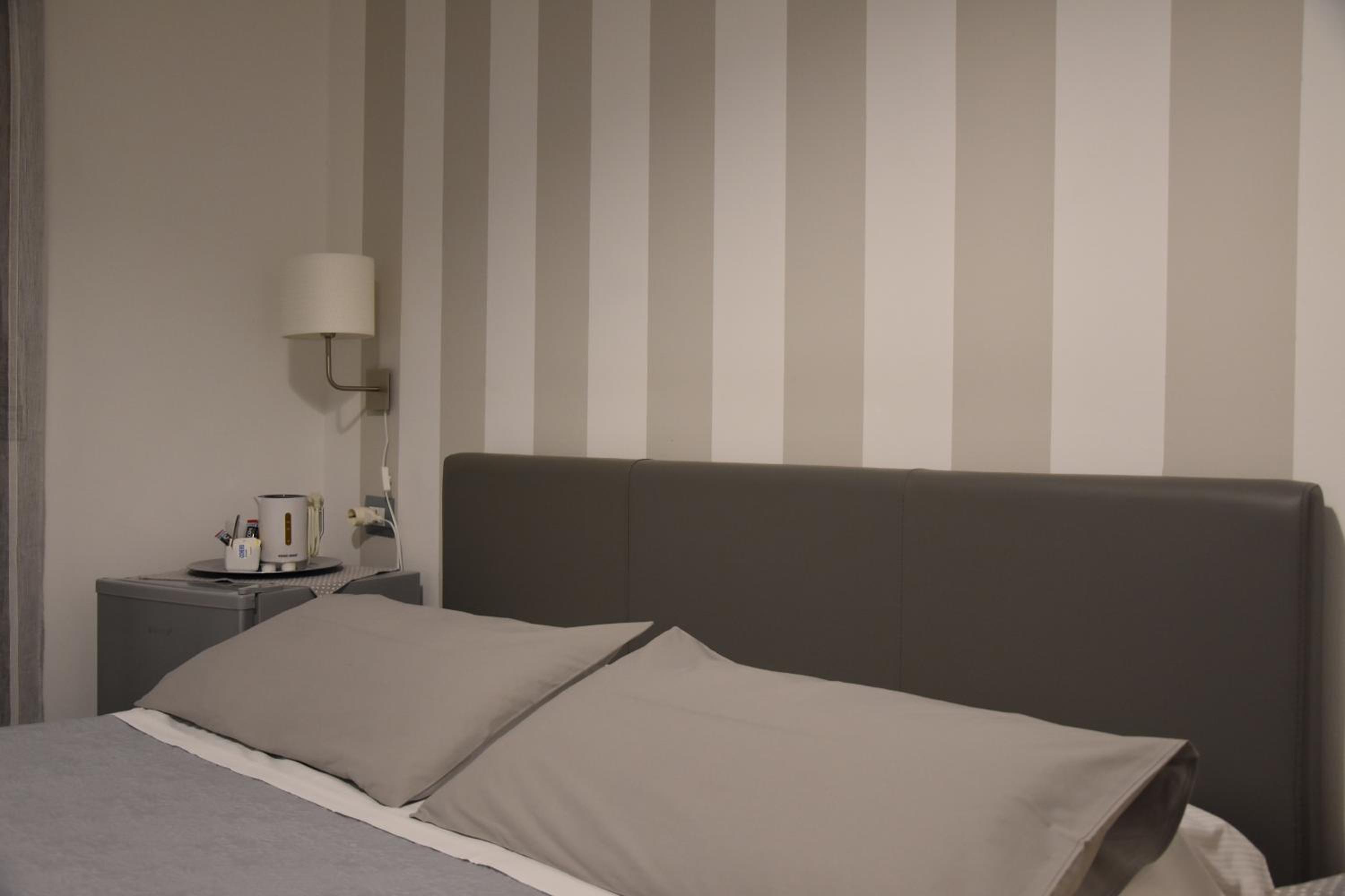 Economy Double Room - Photo 3