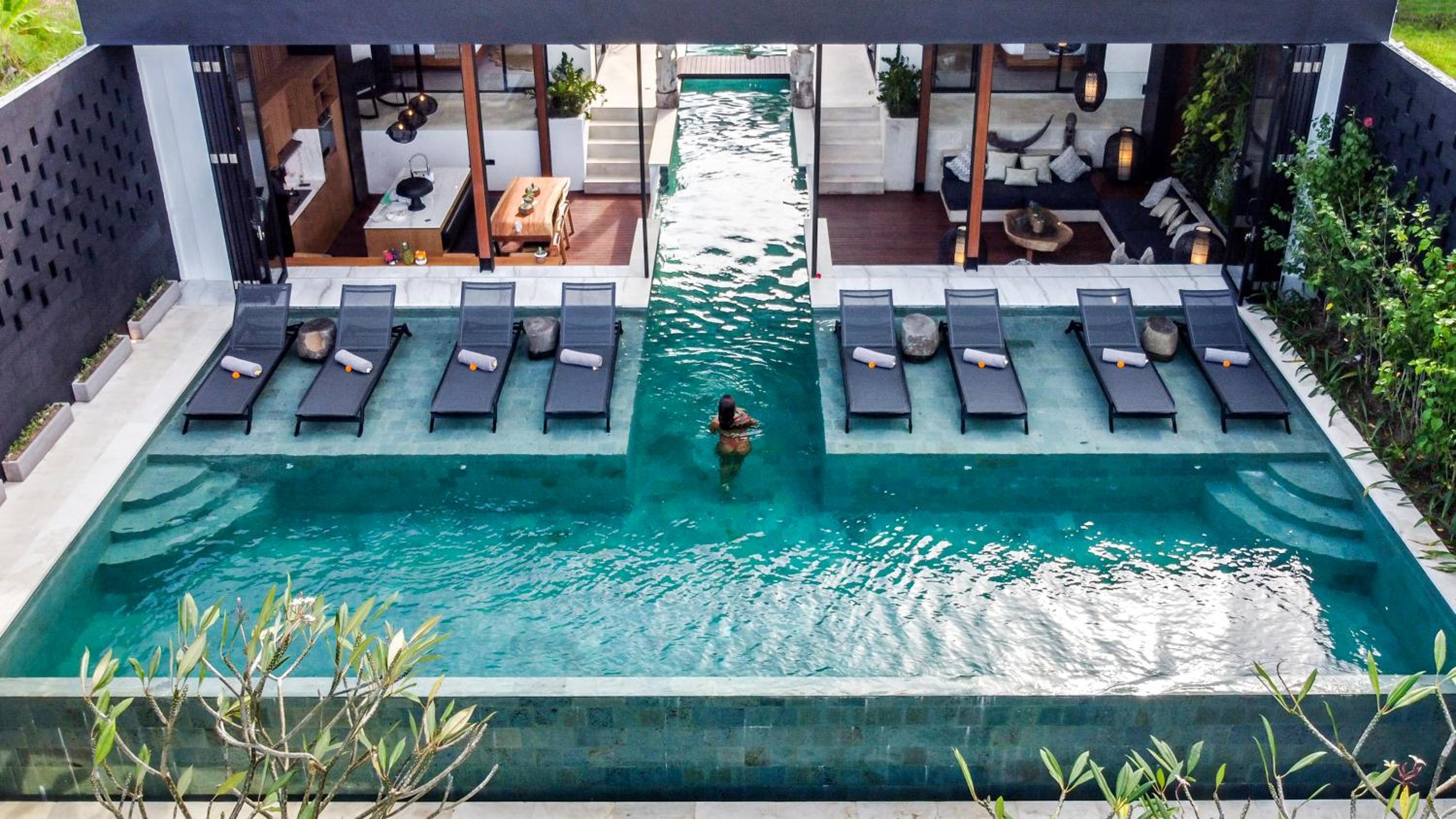 Villa photo 3