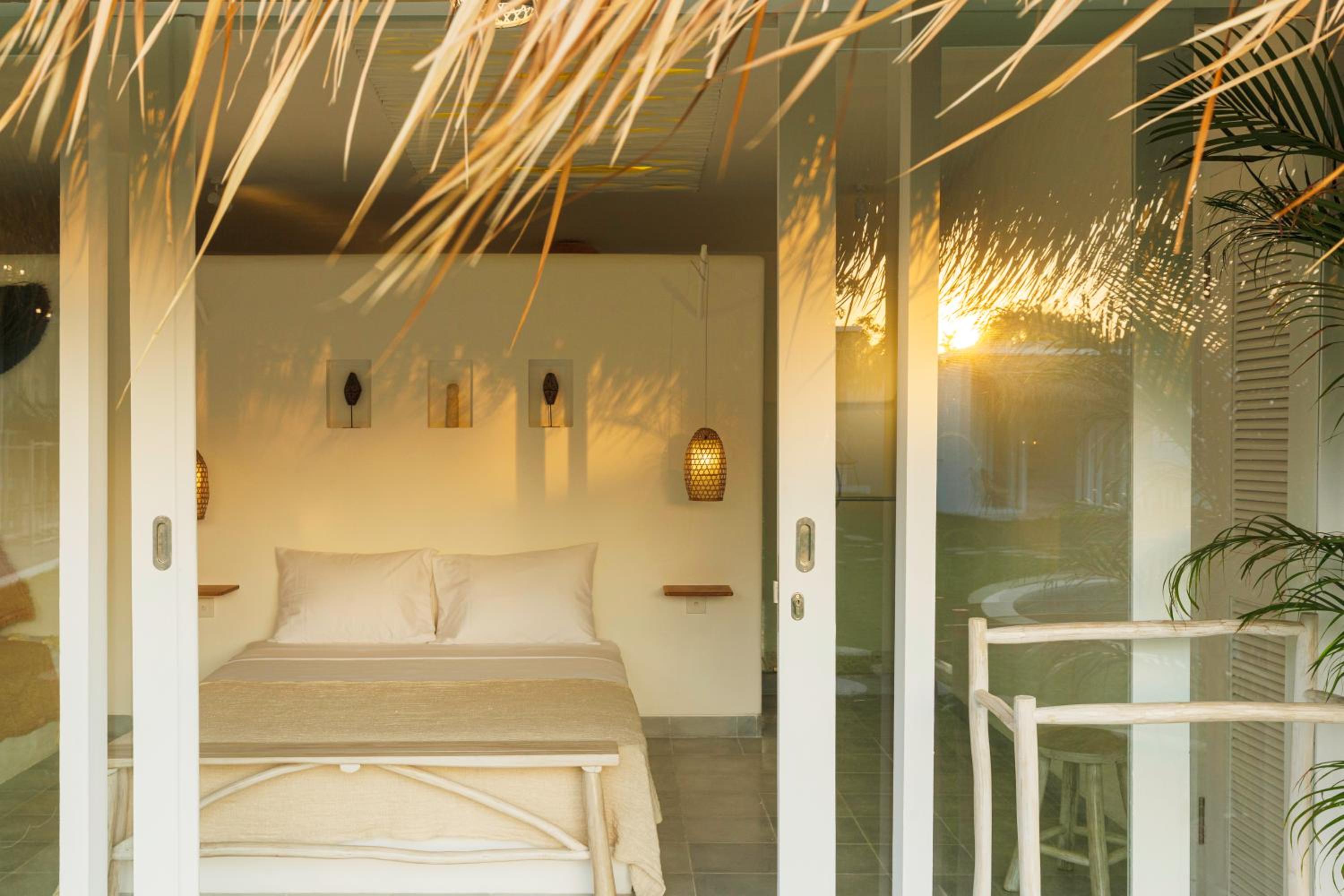 Deluxe Bungalow - Photo 2