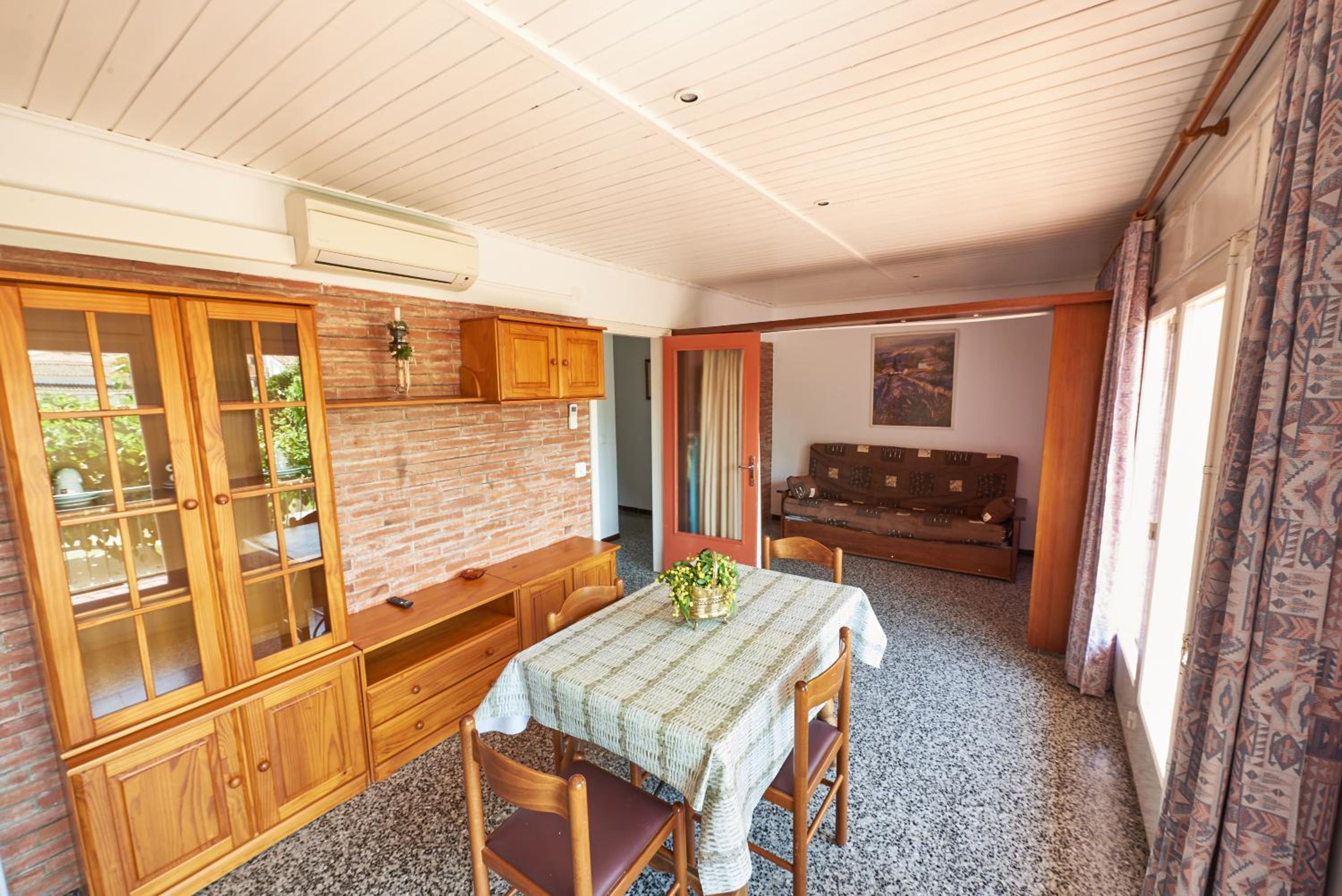 Apartamento con vista a la piscina