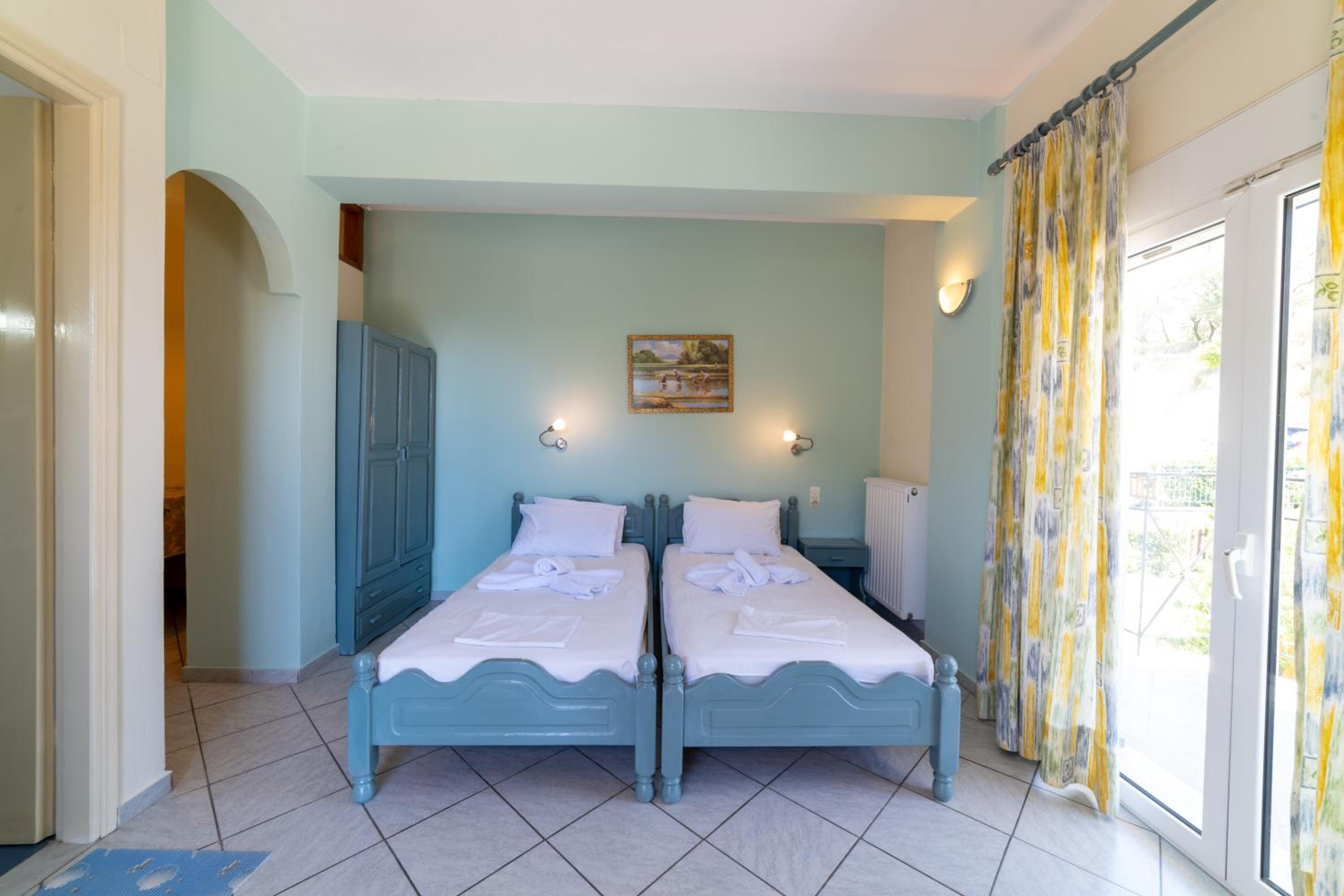 Deluxe Triple Room photo 1