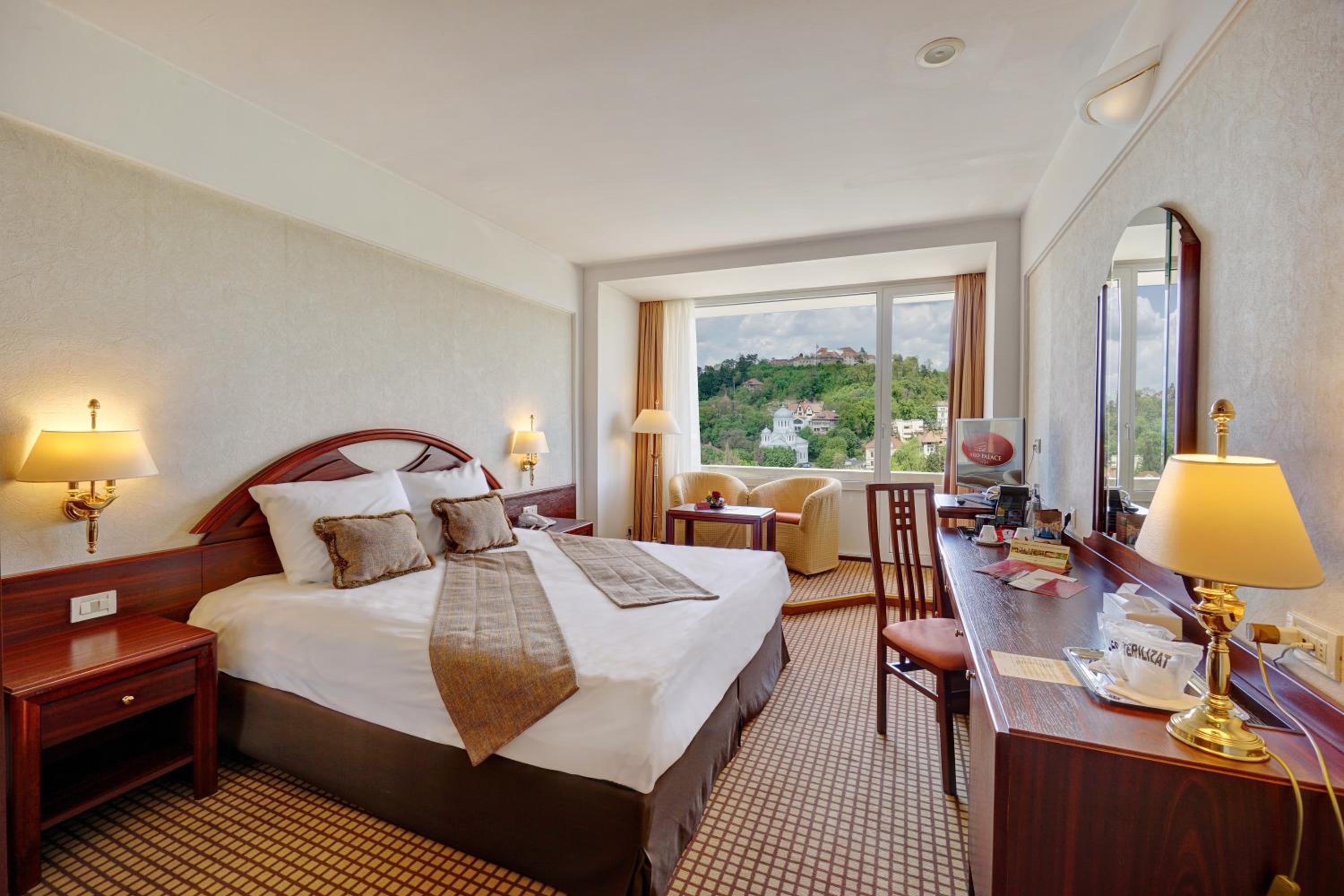 Queen Double Room with Spa Access