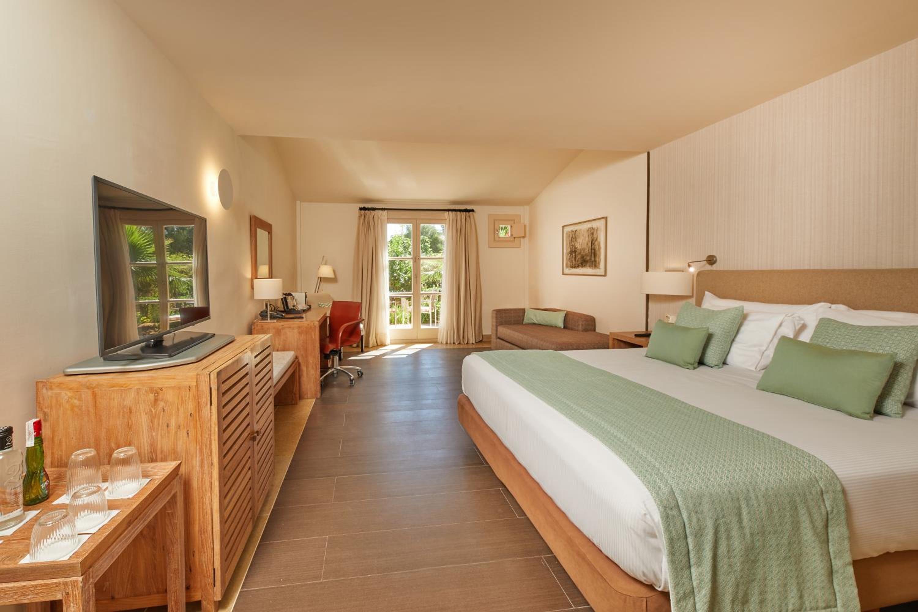 Deluxe Room at Ponent - Photo 3