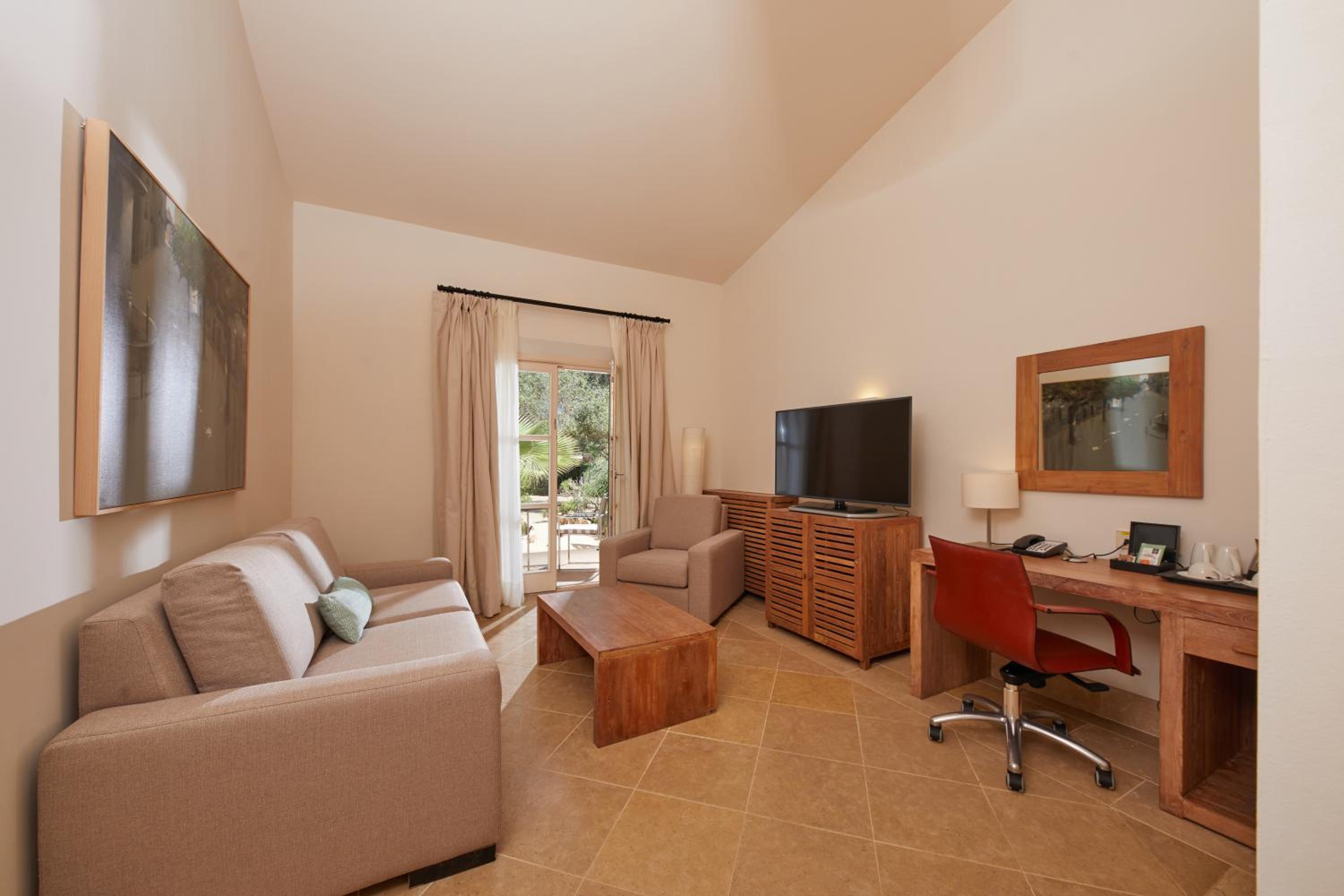 Junior Suite at Ponent - Photo 7