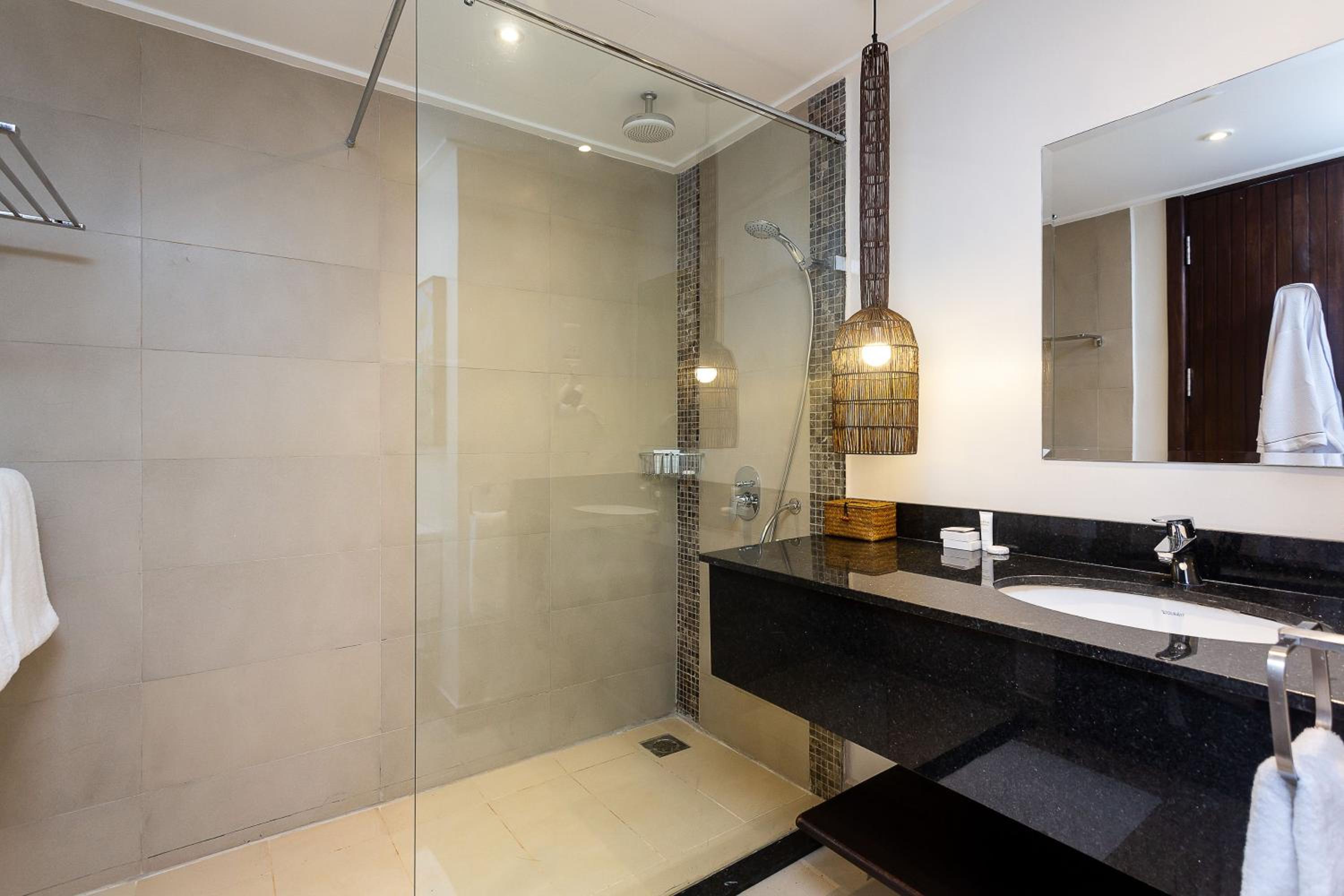 Studio Apartment - Photo 2