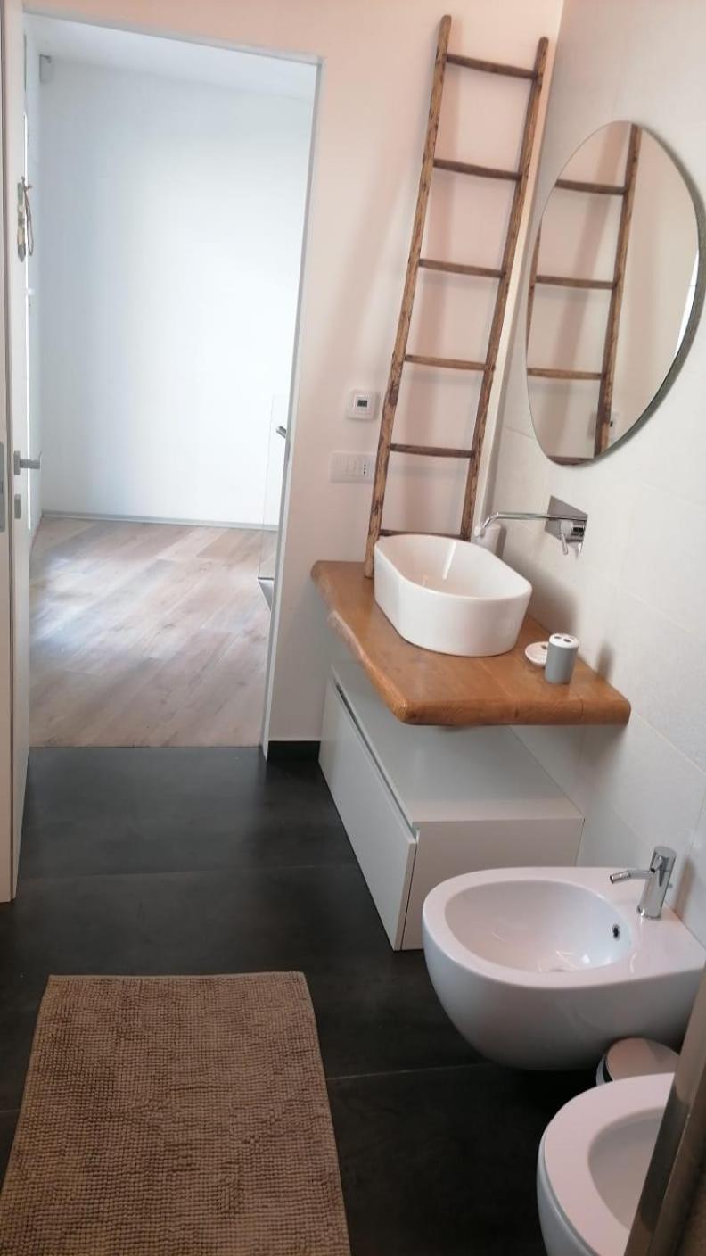 Double Room - Photo 18