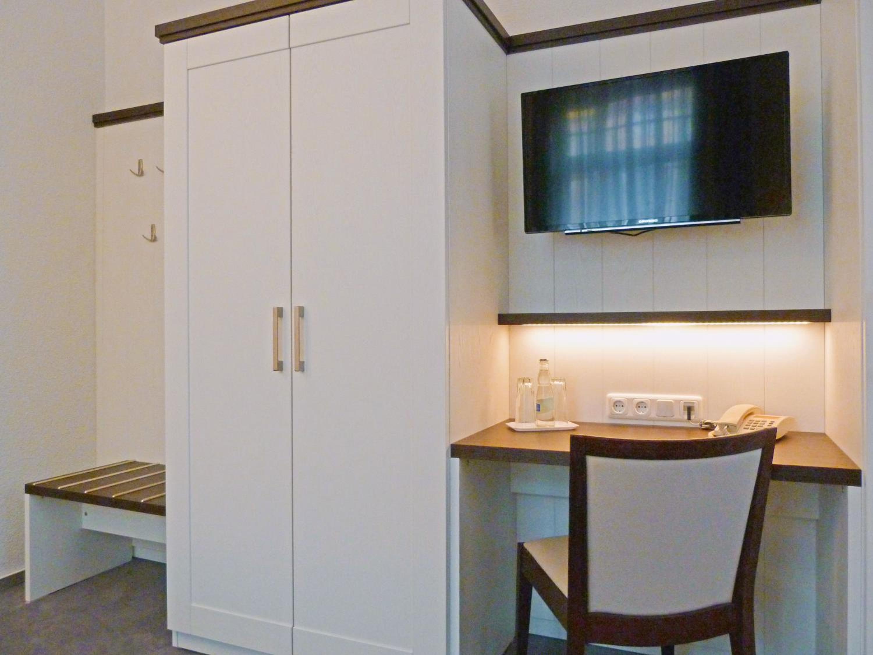 Maritim Double Room - Photo 4