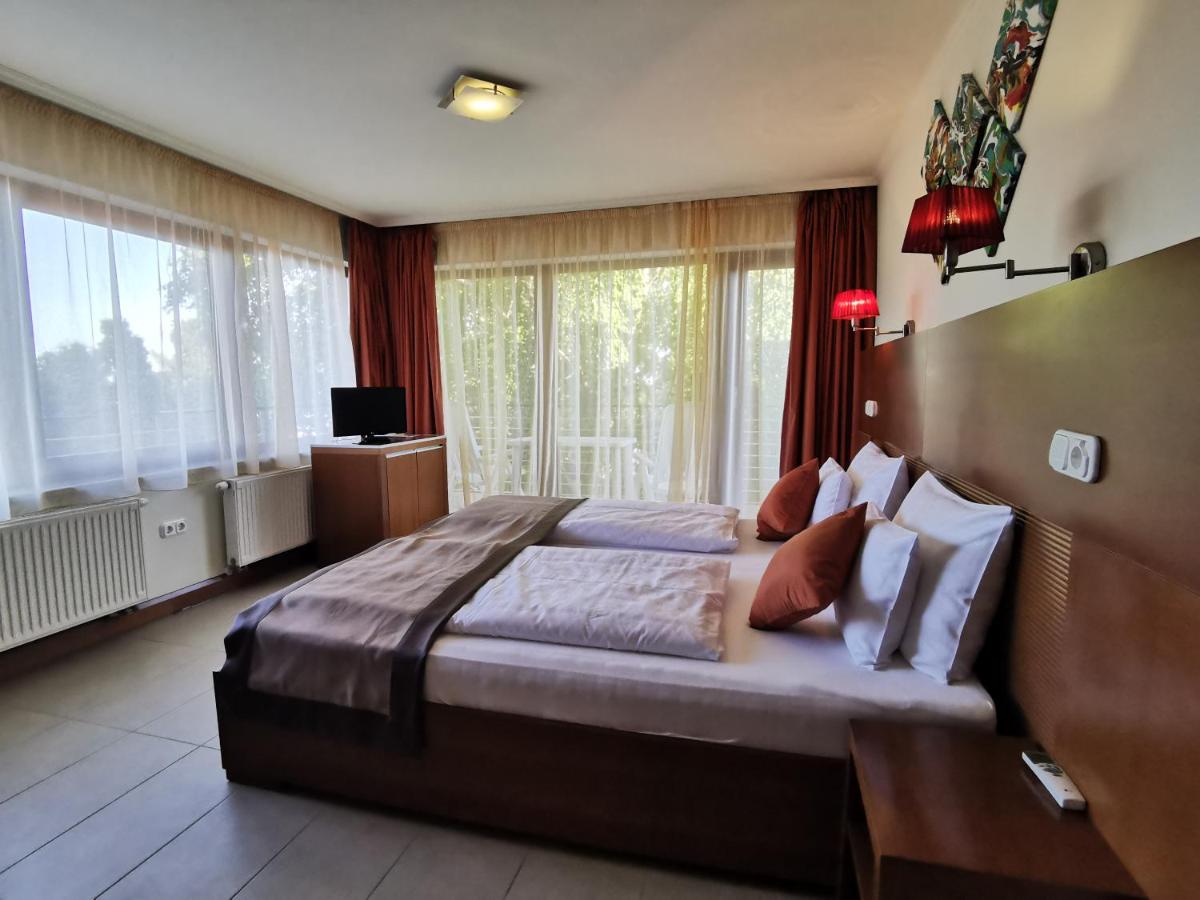 Suite (2 Adults) - Photo 2