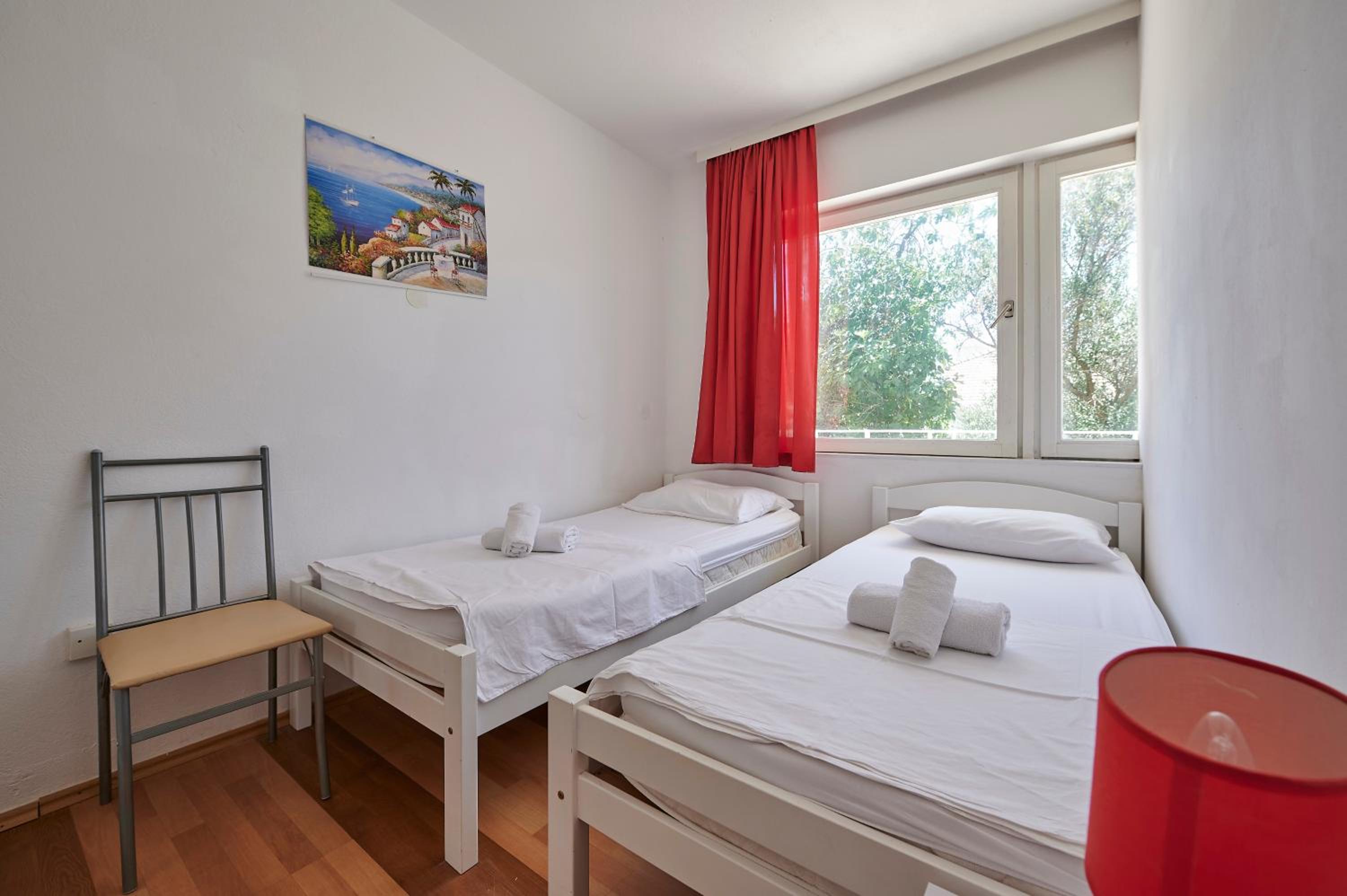 One-Bedroom Apartment (4 Adults)