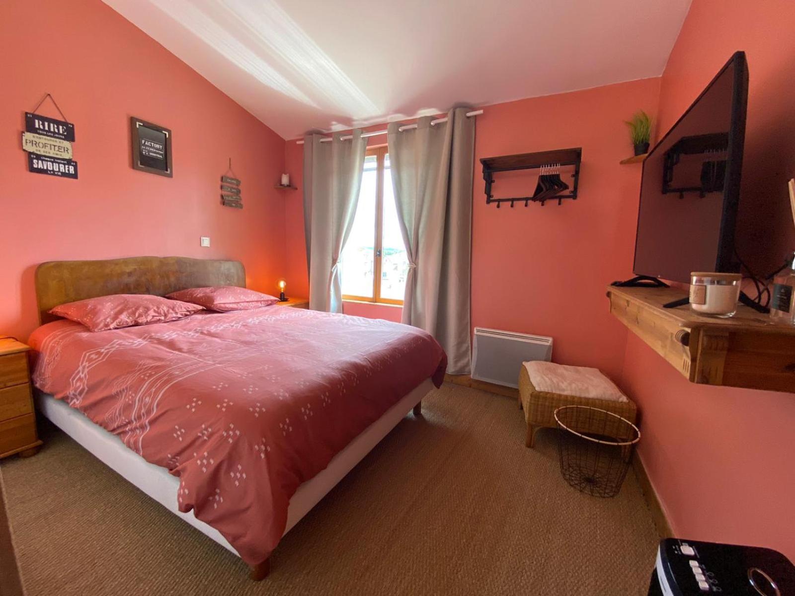 Double Room with Private Bathroom photo 1