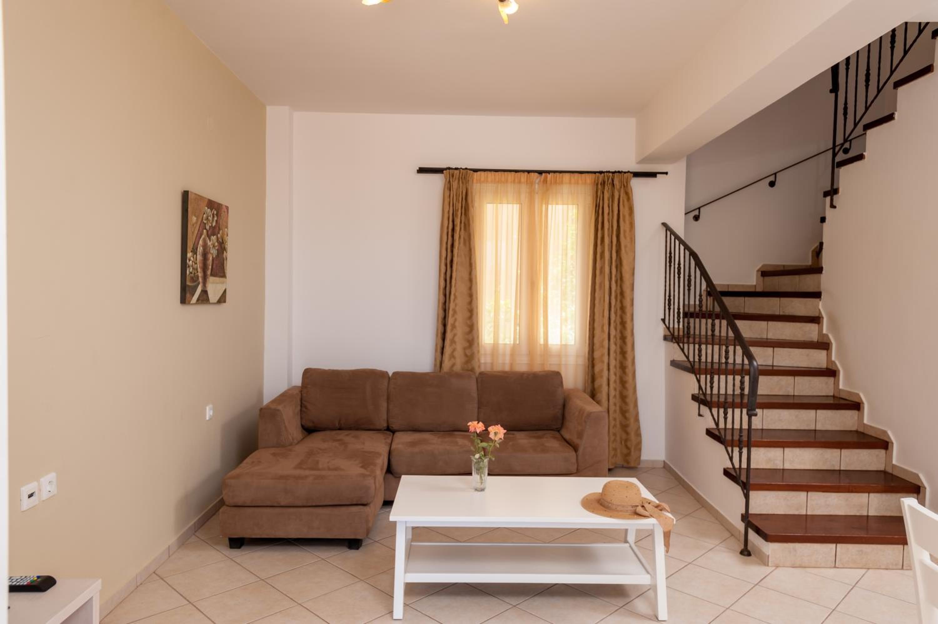 Deluxe Family Suite photo 3