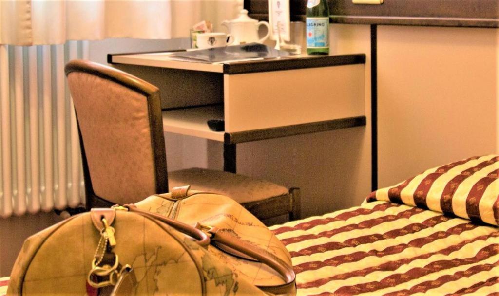 Double Room - Photo 6