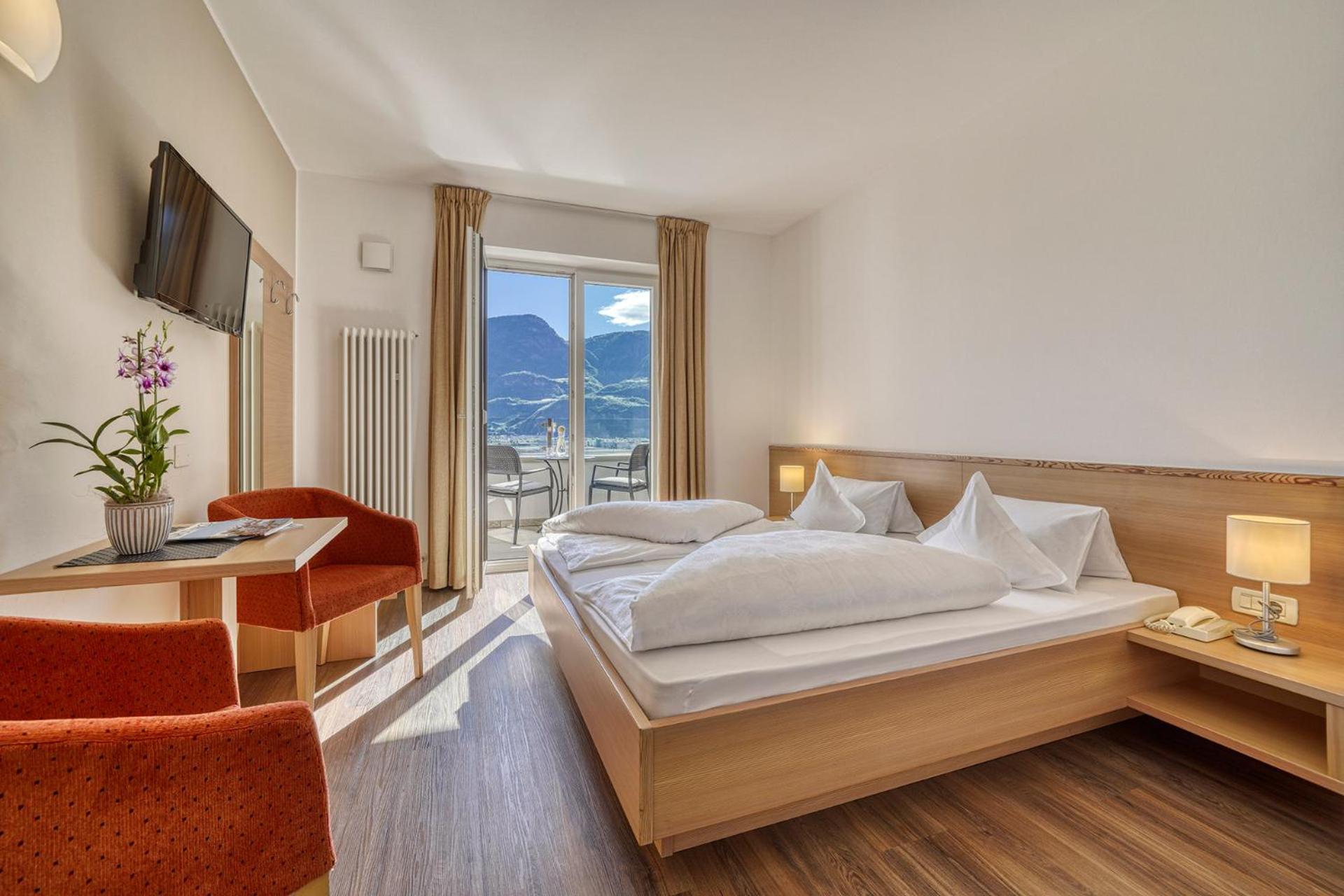 Small Double Room photo 1