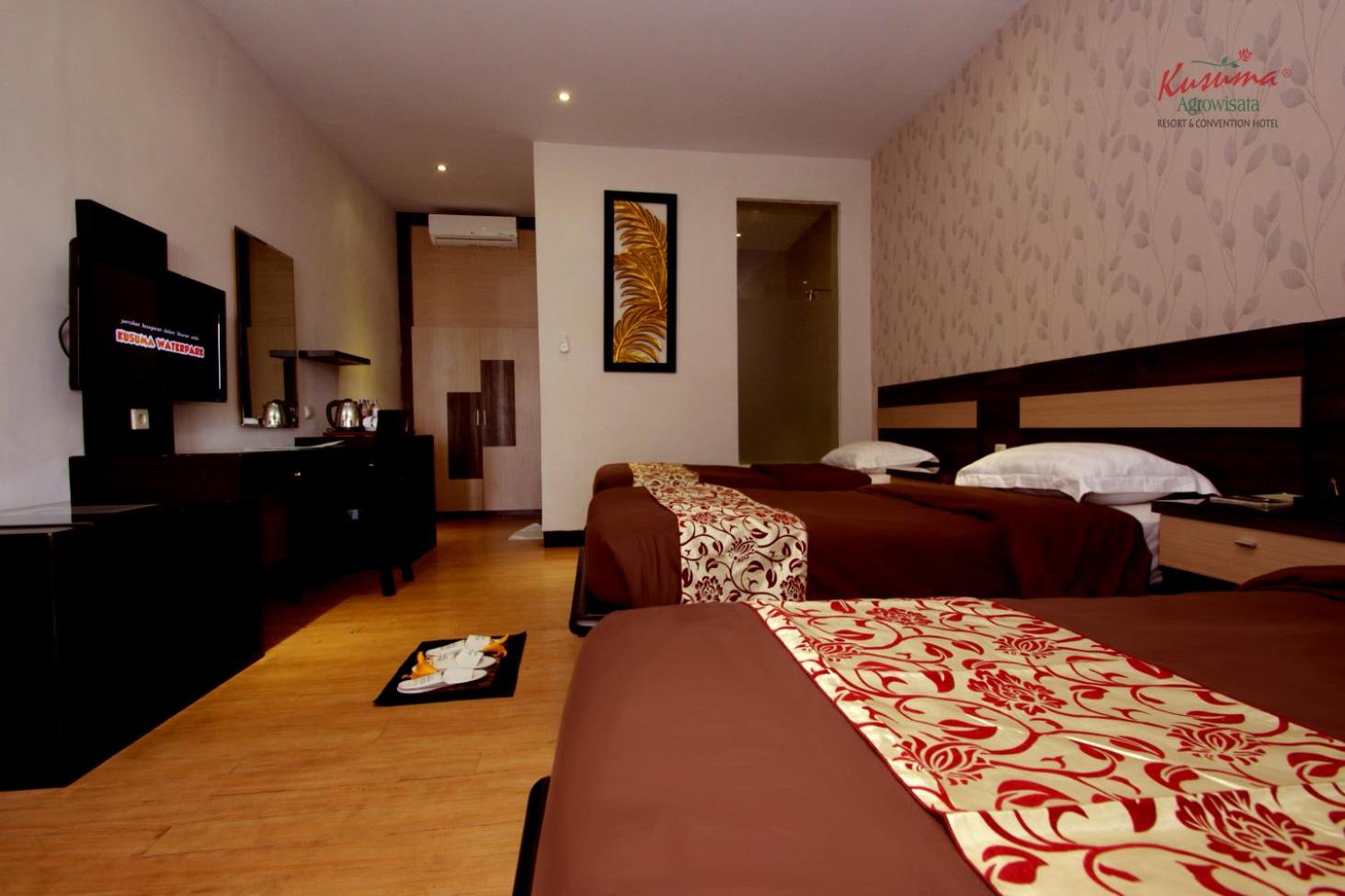 Superior Triple with Twin Bed photo 2