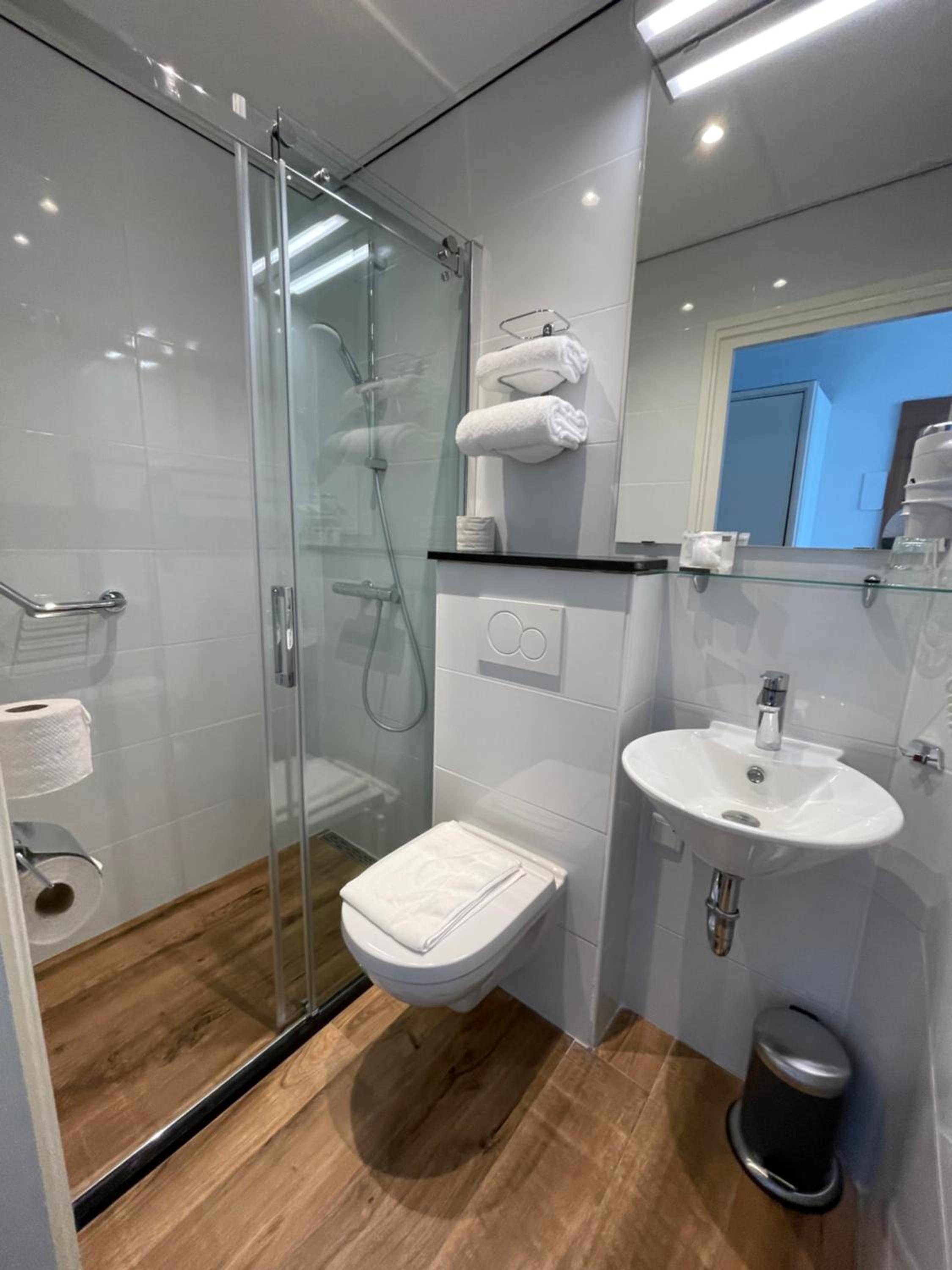 Single Room with Shower photo 2