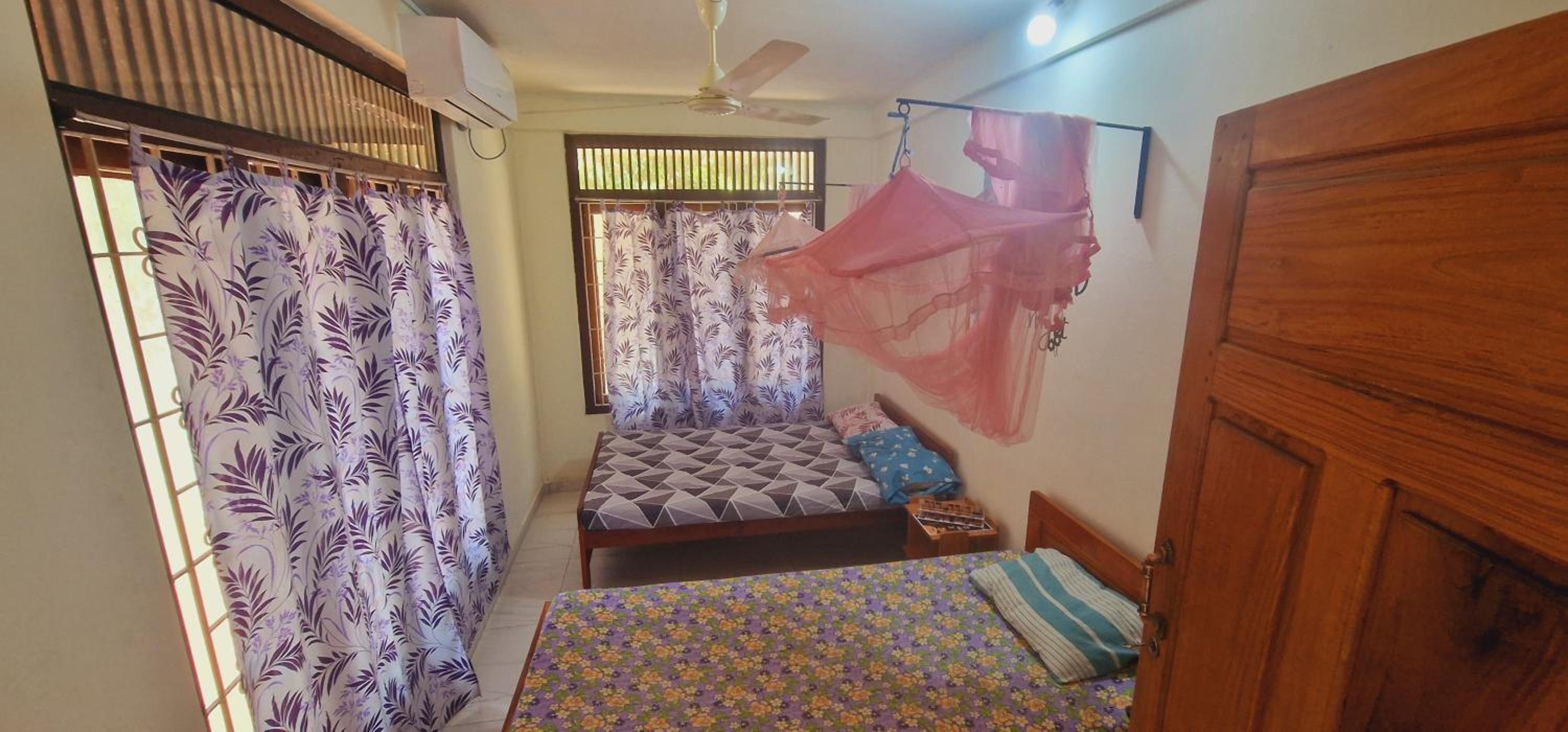 Budget Twin Room photo 3