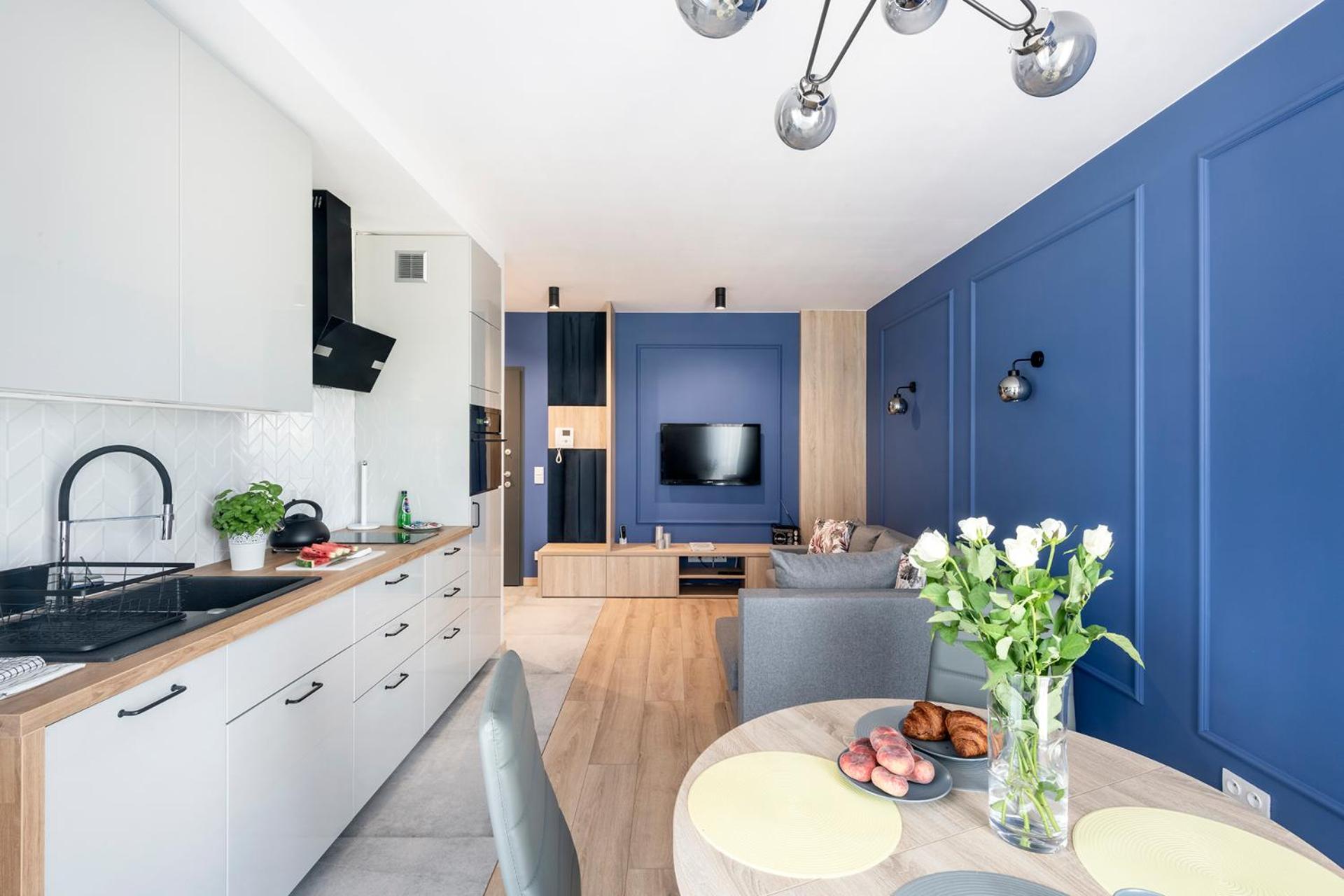 One-Bedroom Apartment - Photo 3