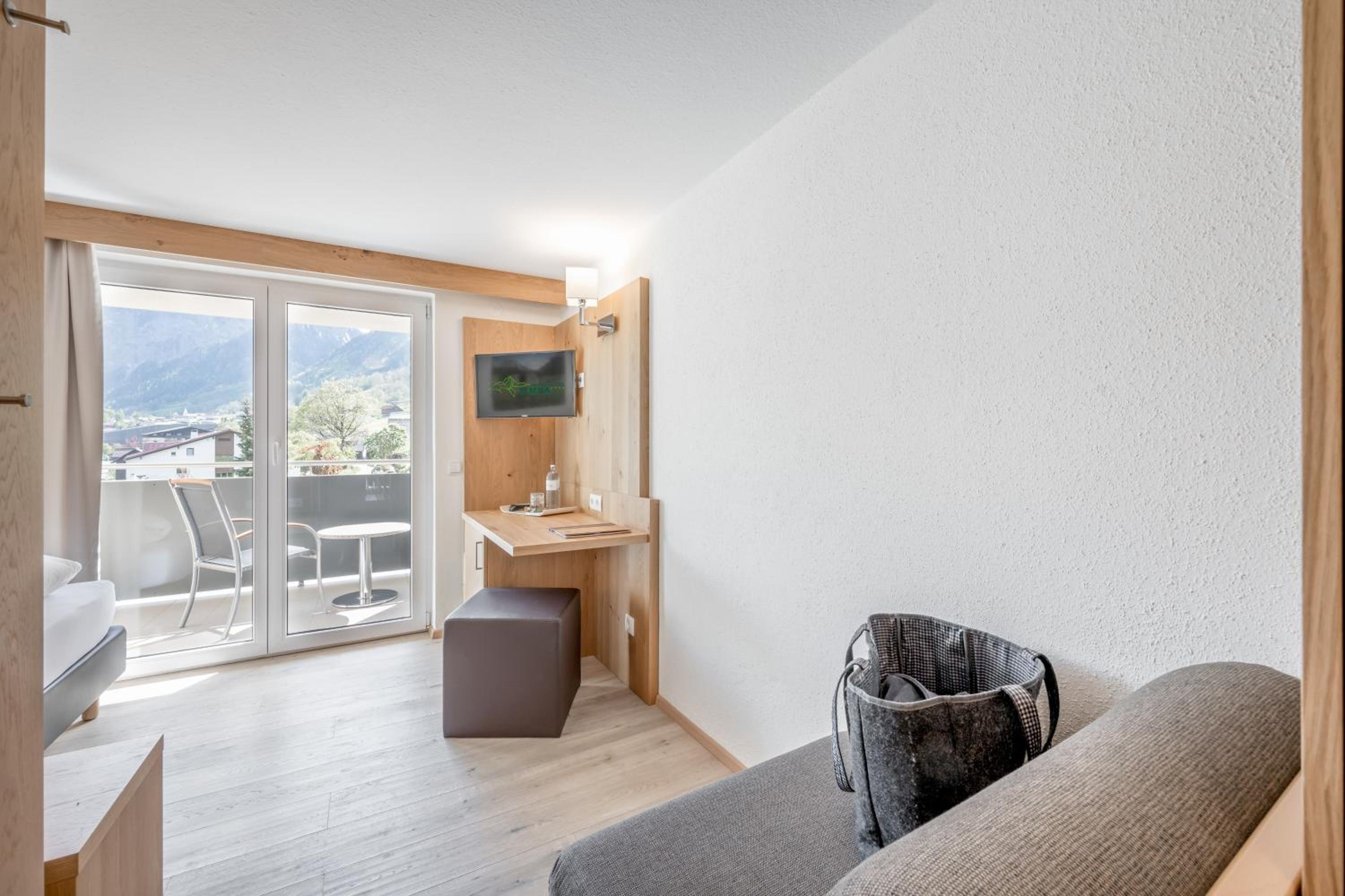 Single Room photo 3