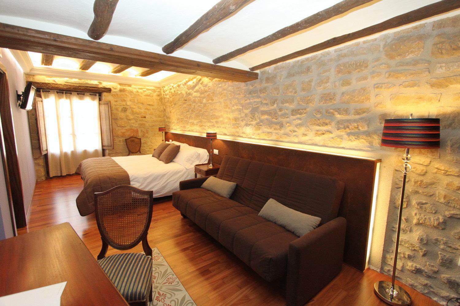 Superior Double Room - Photo 1