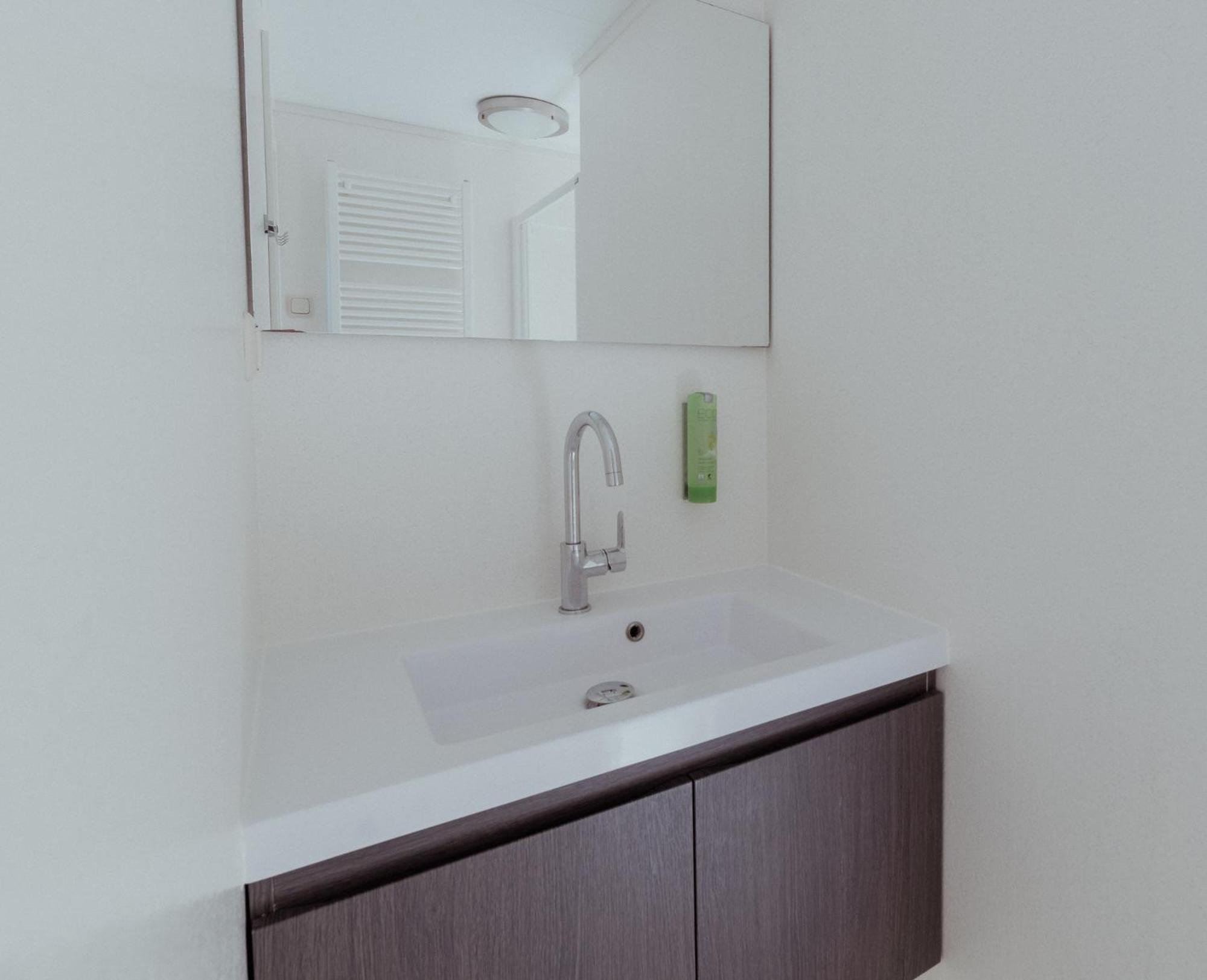 Studio with Shower - Photo 6