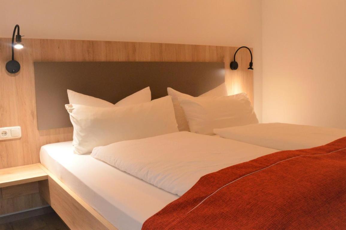 Double Room with Mountain View - Photo 2