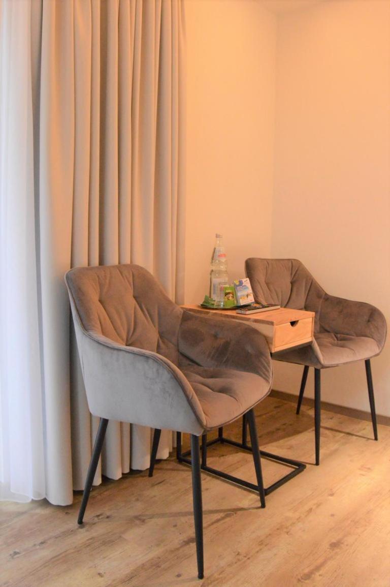 Double Room with Mountain View - Photo 6