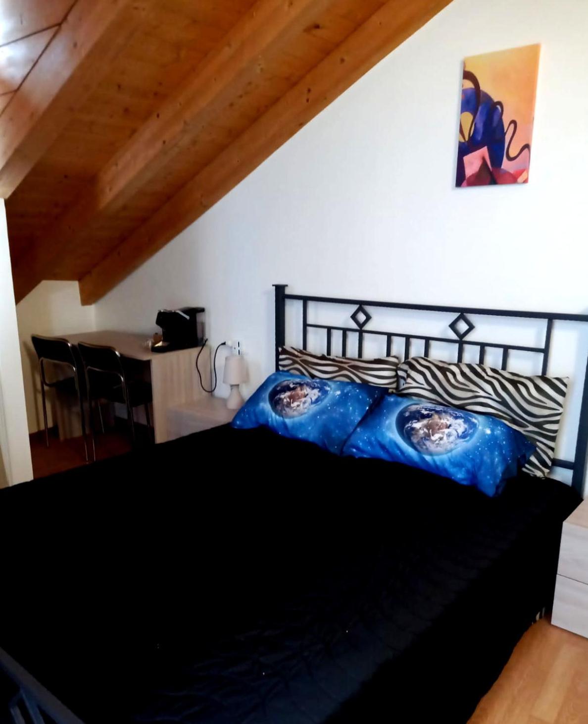 Double Room with Private Bathroom photo 2