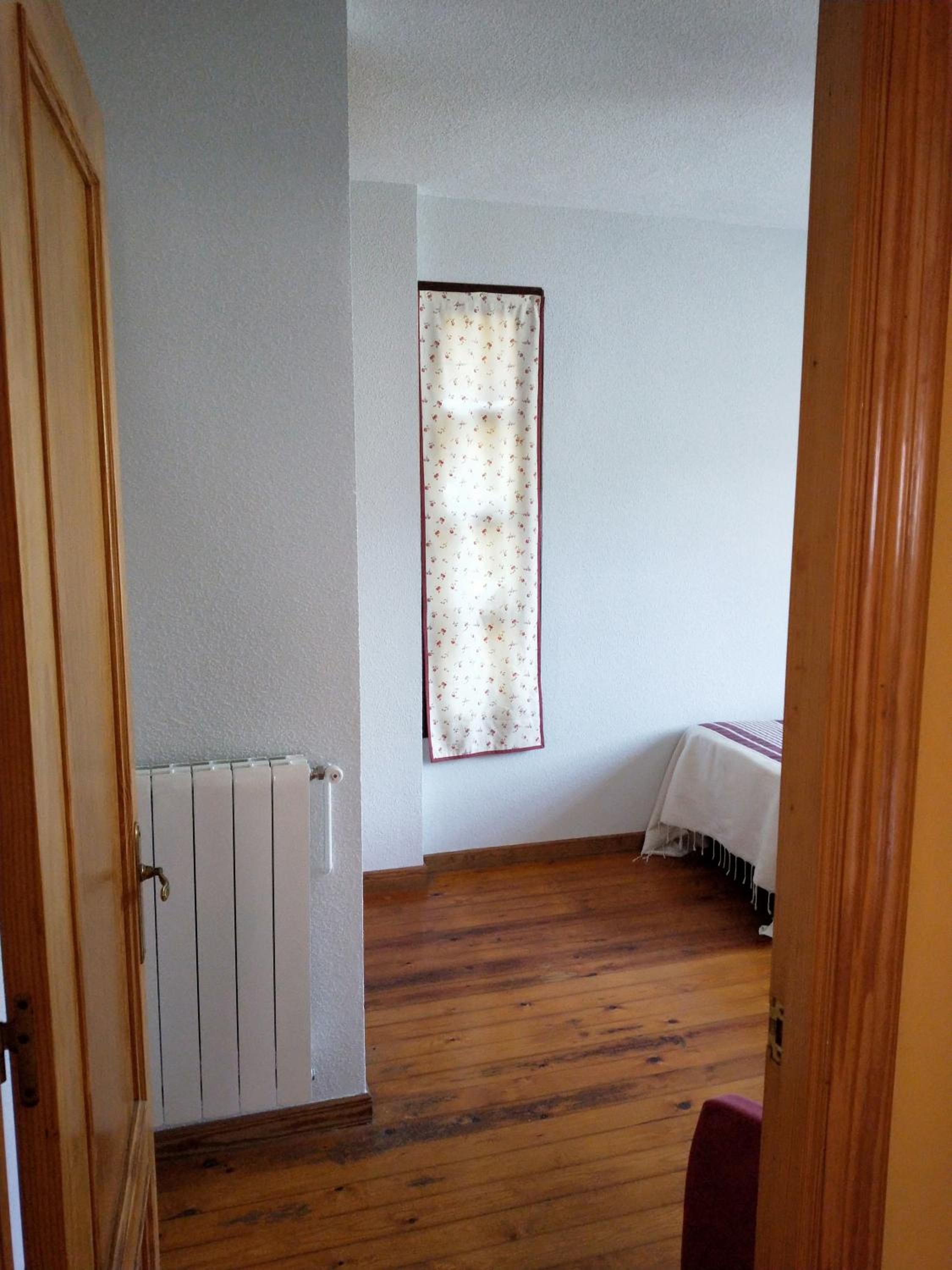 Four-Bedroom House photo 2