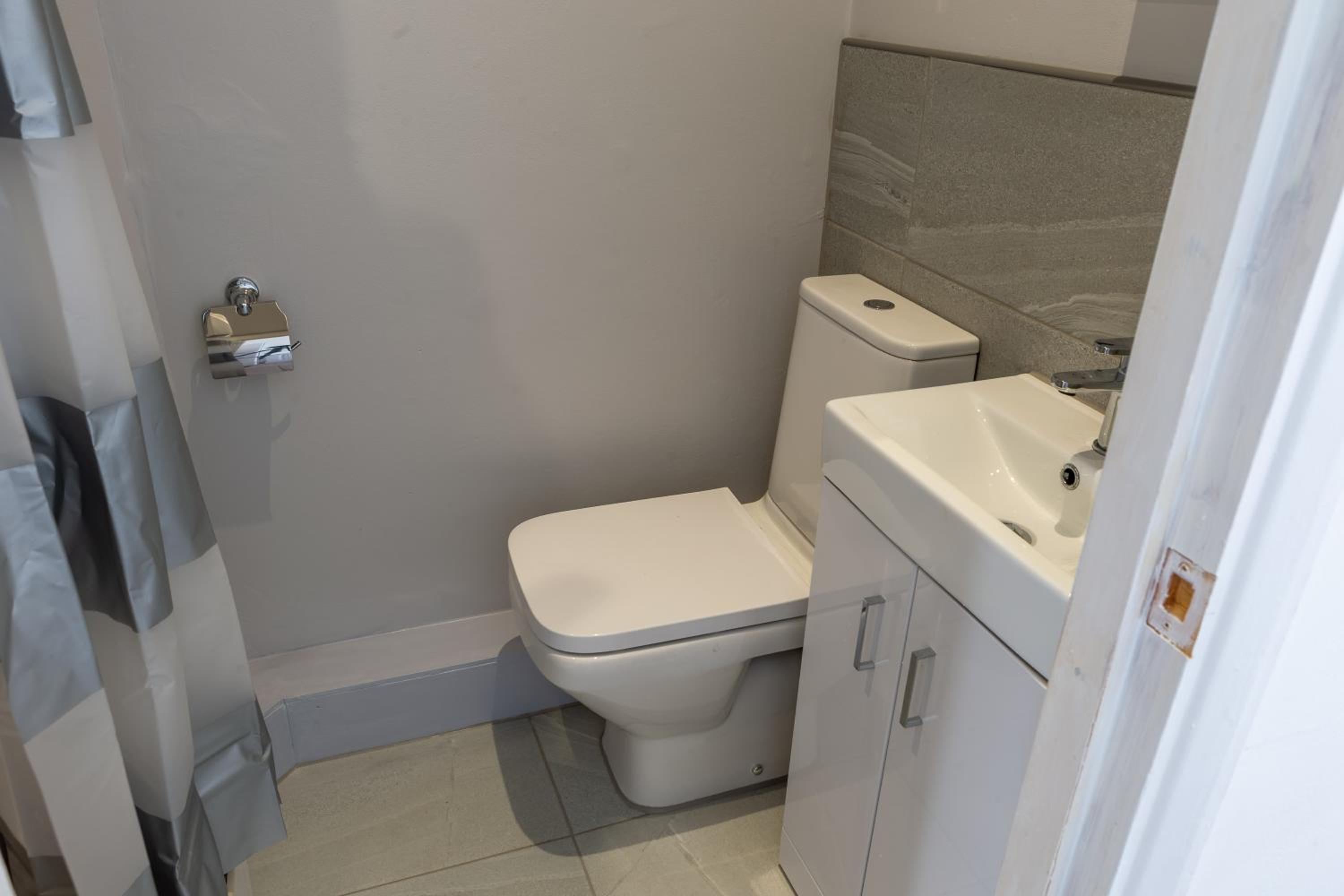 Superior Double Room - Photo 8