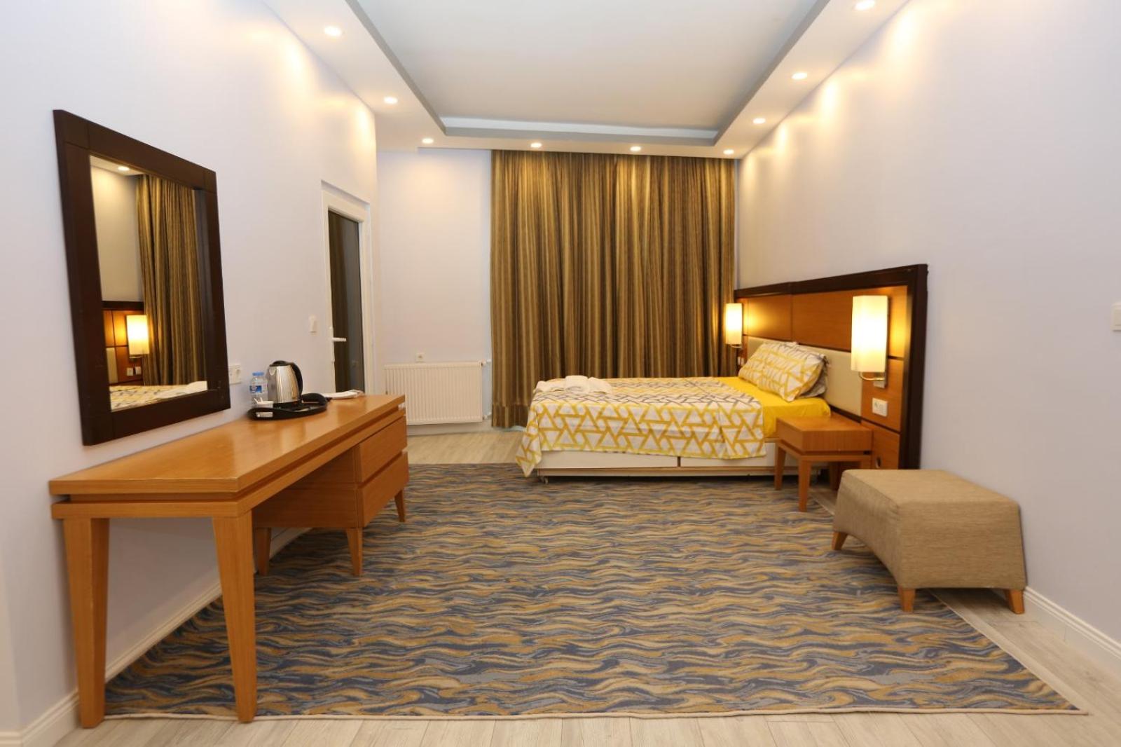 Large Double Room