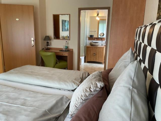 Deluxe Double Room with Garden View