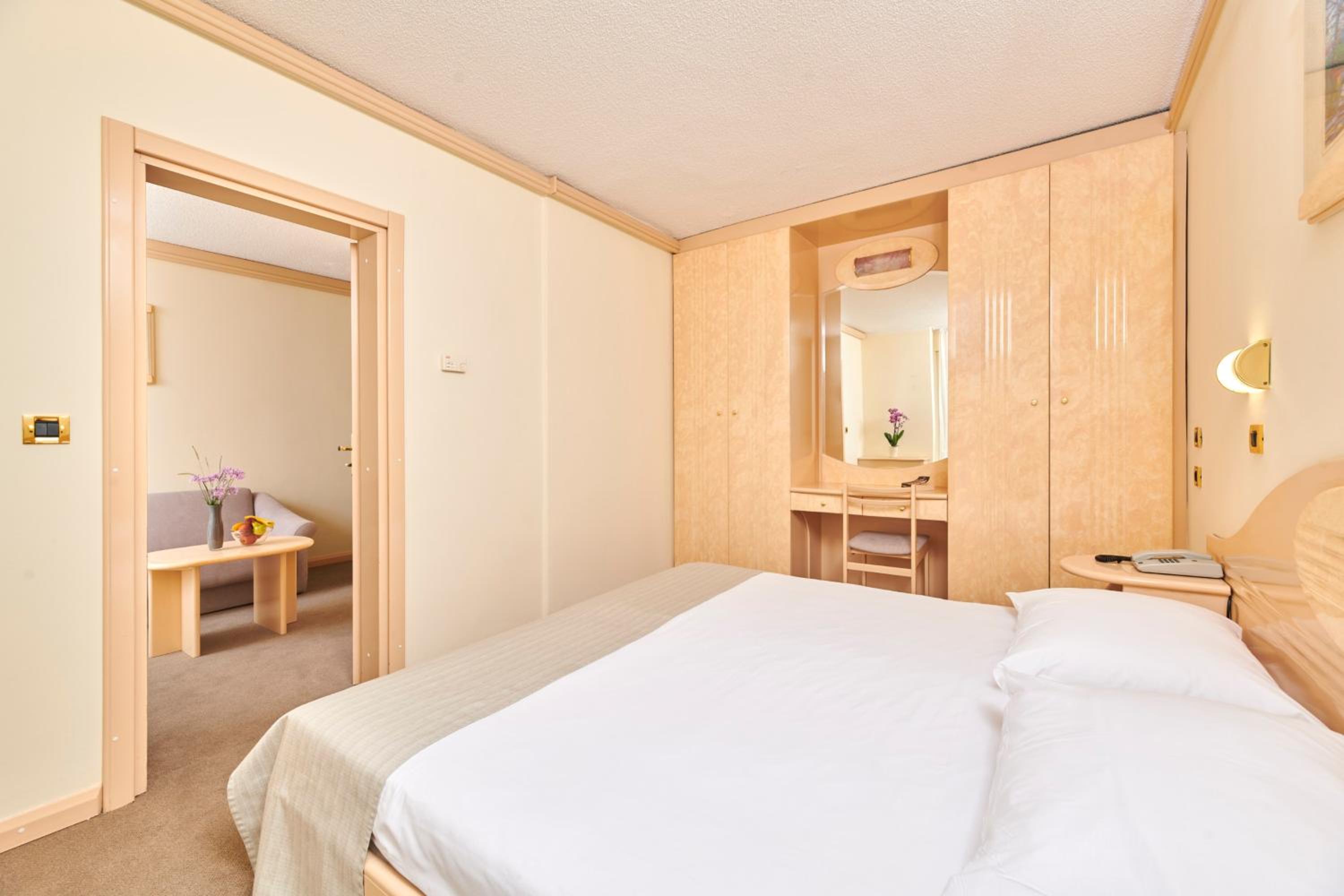 Suite with Balcony - Sea Side