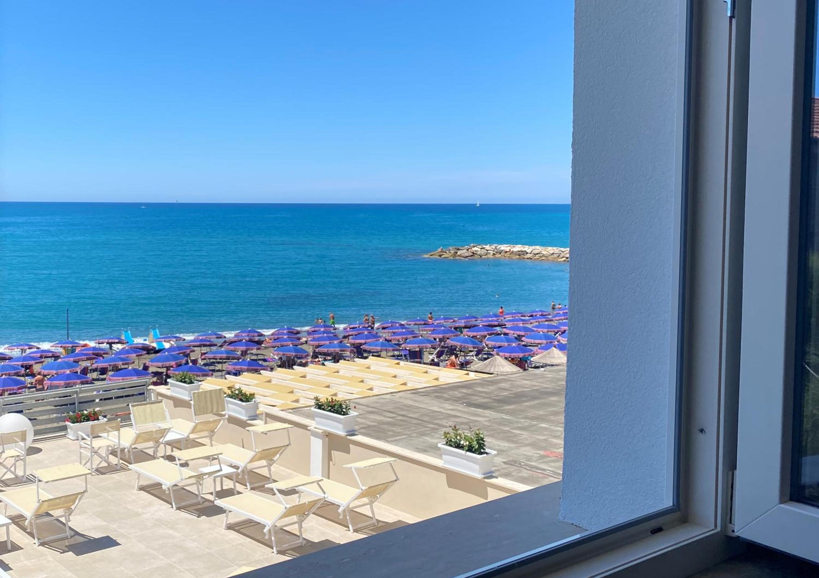 King Room with Sea View photo 2