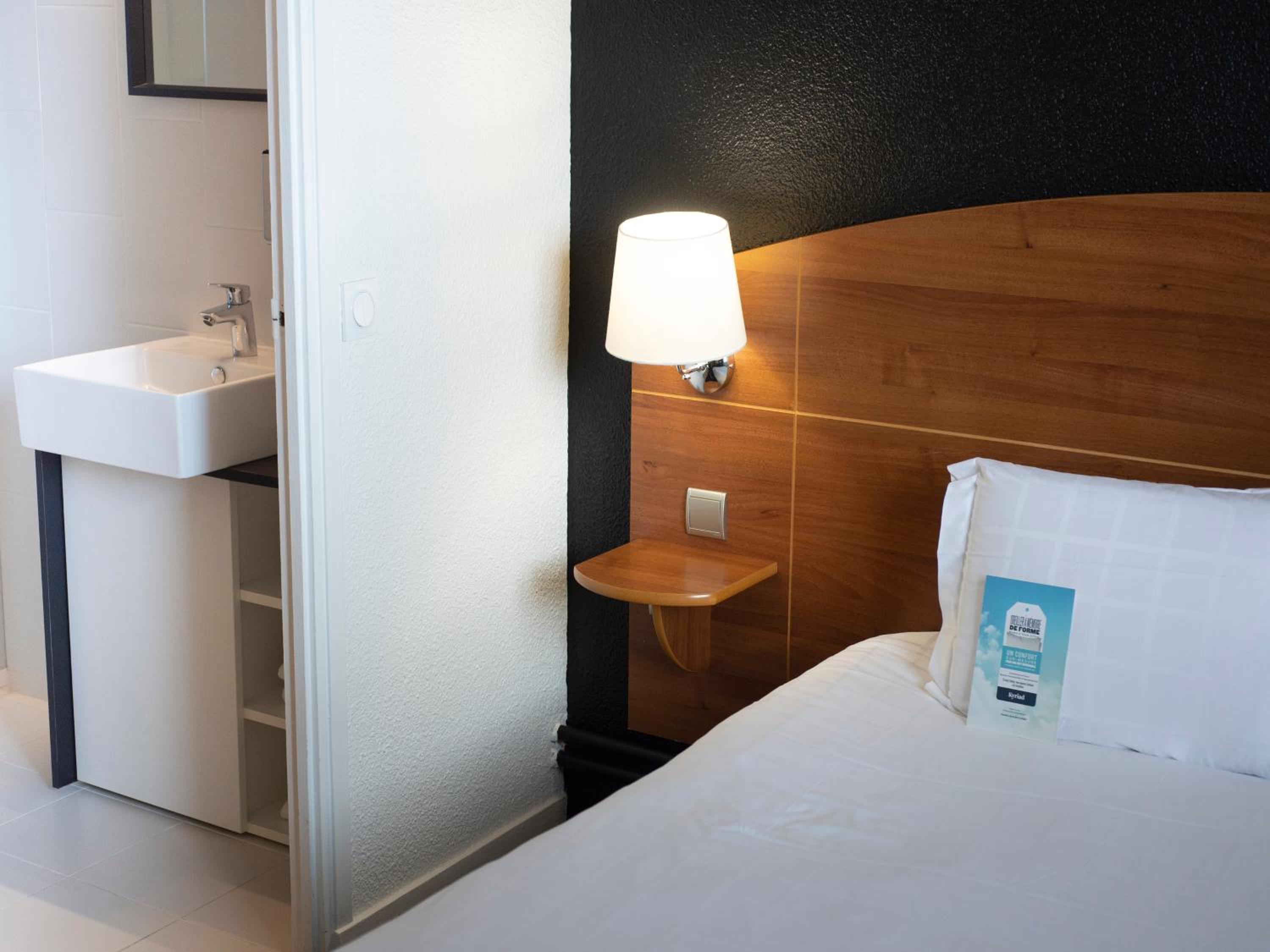 Double Room - Photo 12