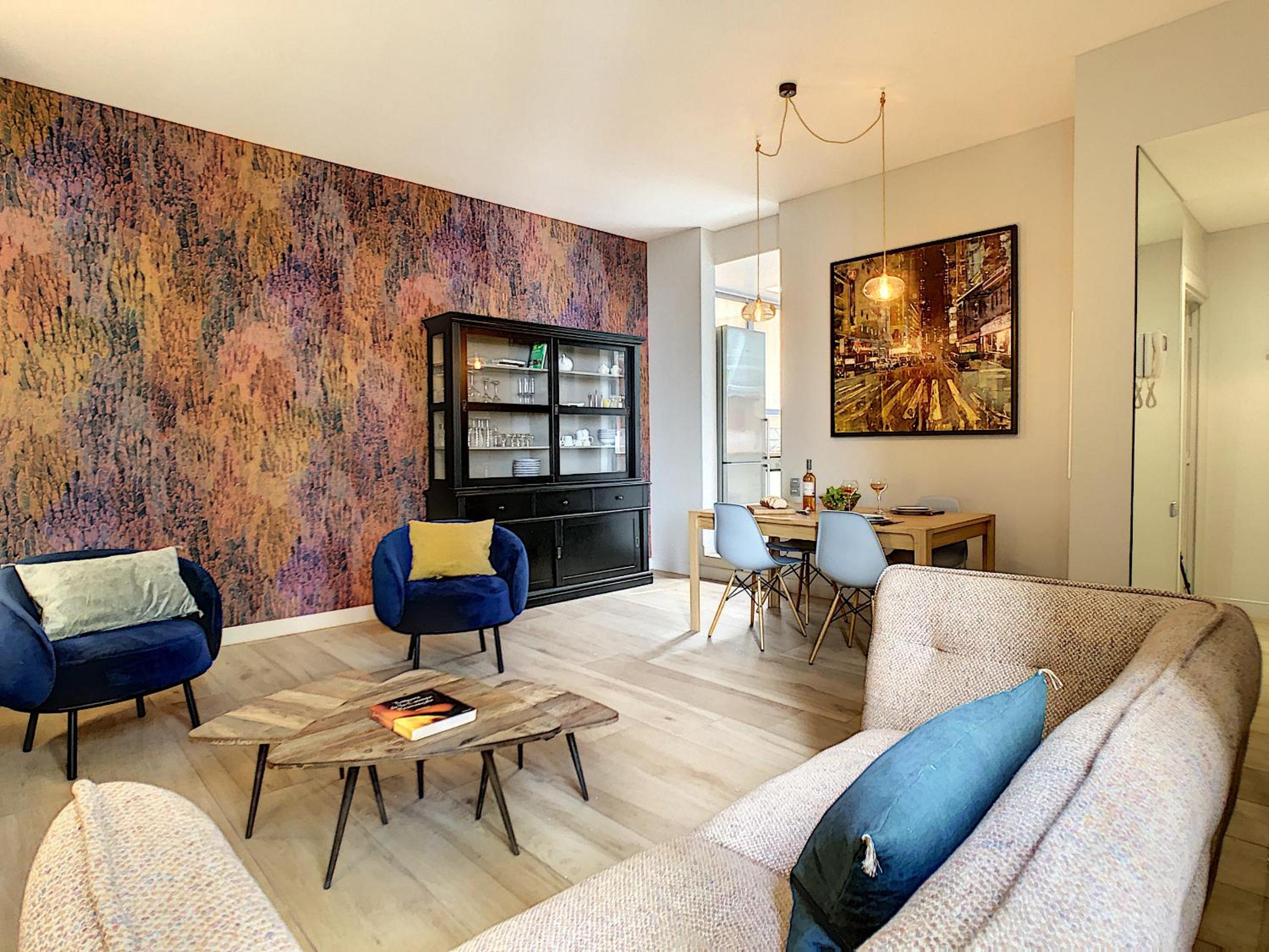 Deluxe Apartment