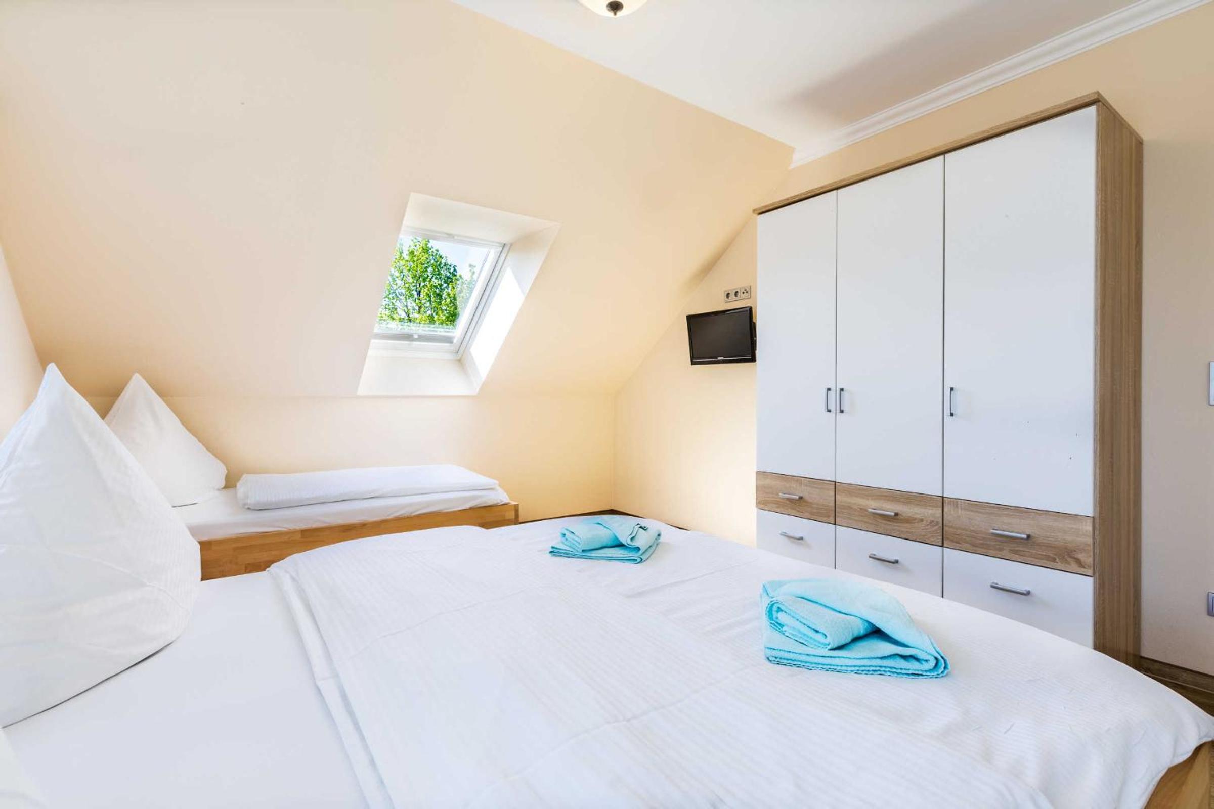One-Bedroom Apartment with Balcony photo 2