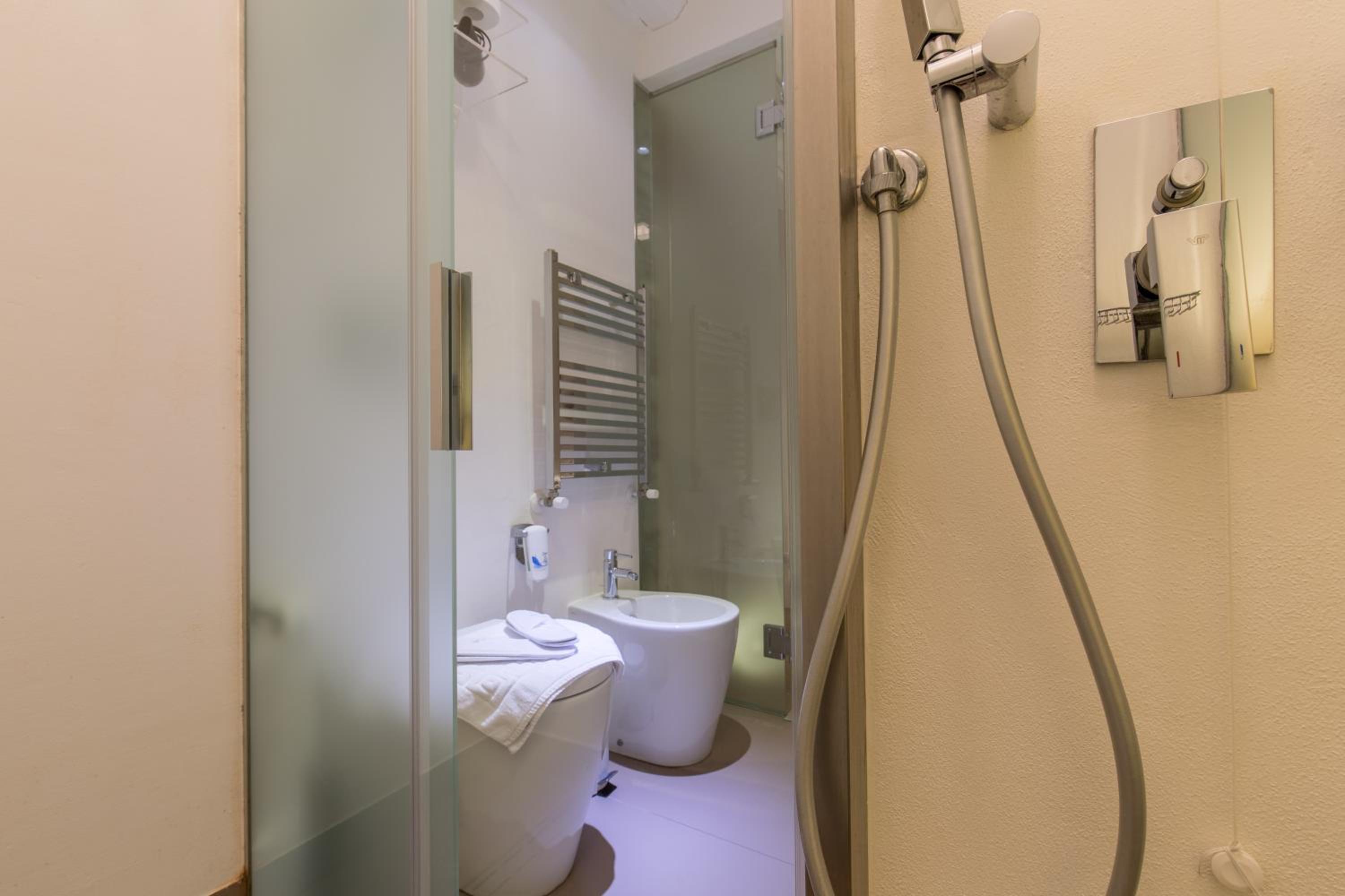 Double Room with Sea View photo 3