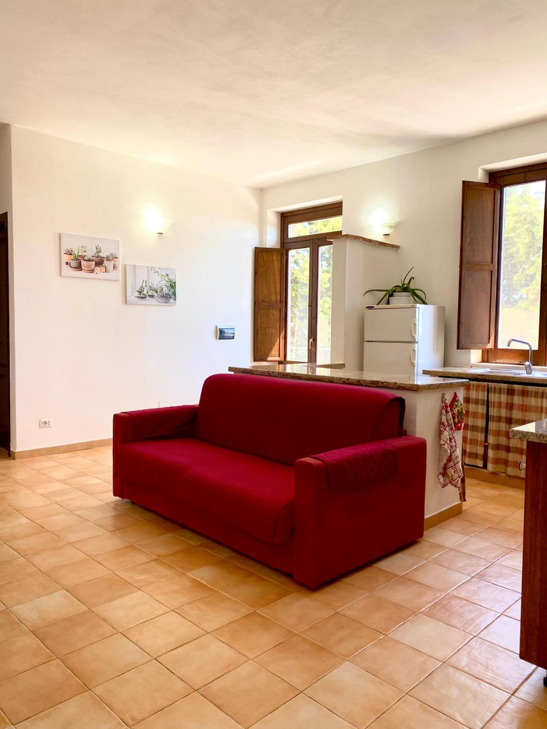 Two-Bedroom House photo 3