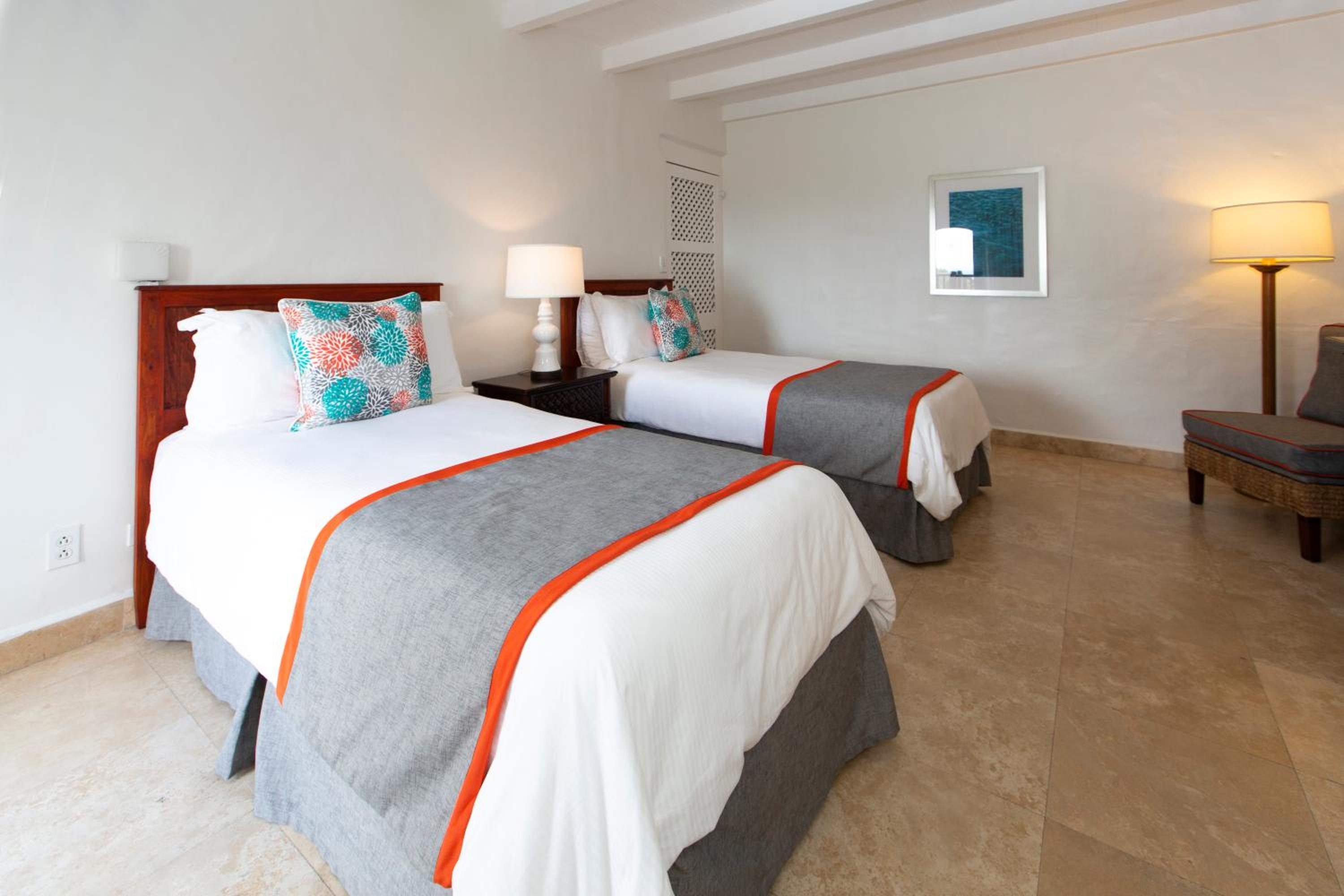 Deluxe Room, Multiple Beds