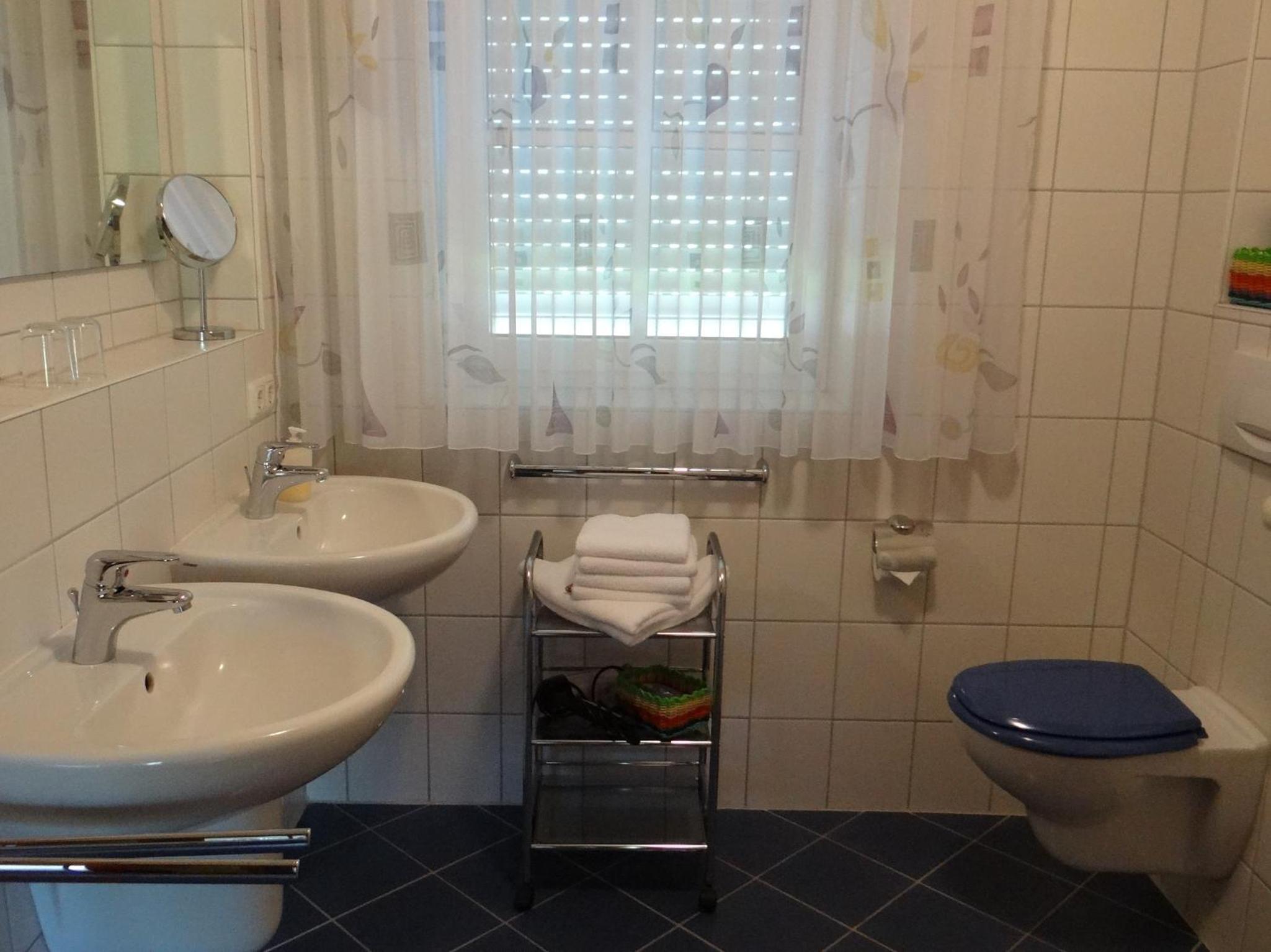 Apartment 3 photo 3