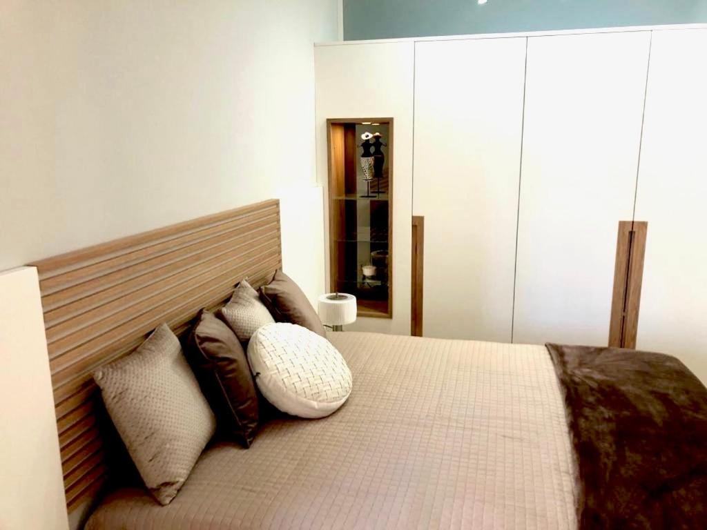Two-Bedroom Apartment - Photo 9
